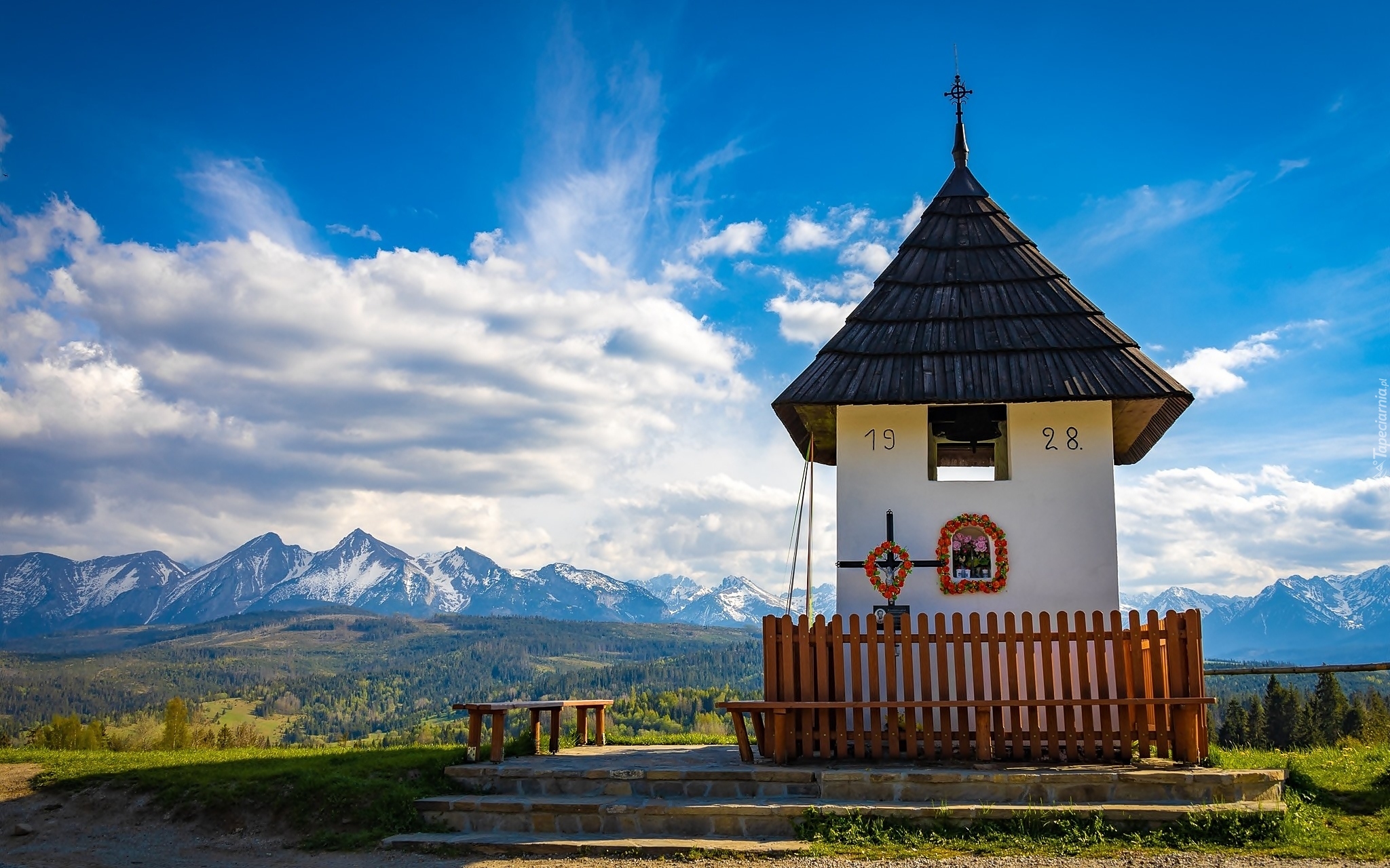 Kapliczka, Ławka, Góry, Tatry, Wieś Łapszanka, Powiat nowotarski, Polska