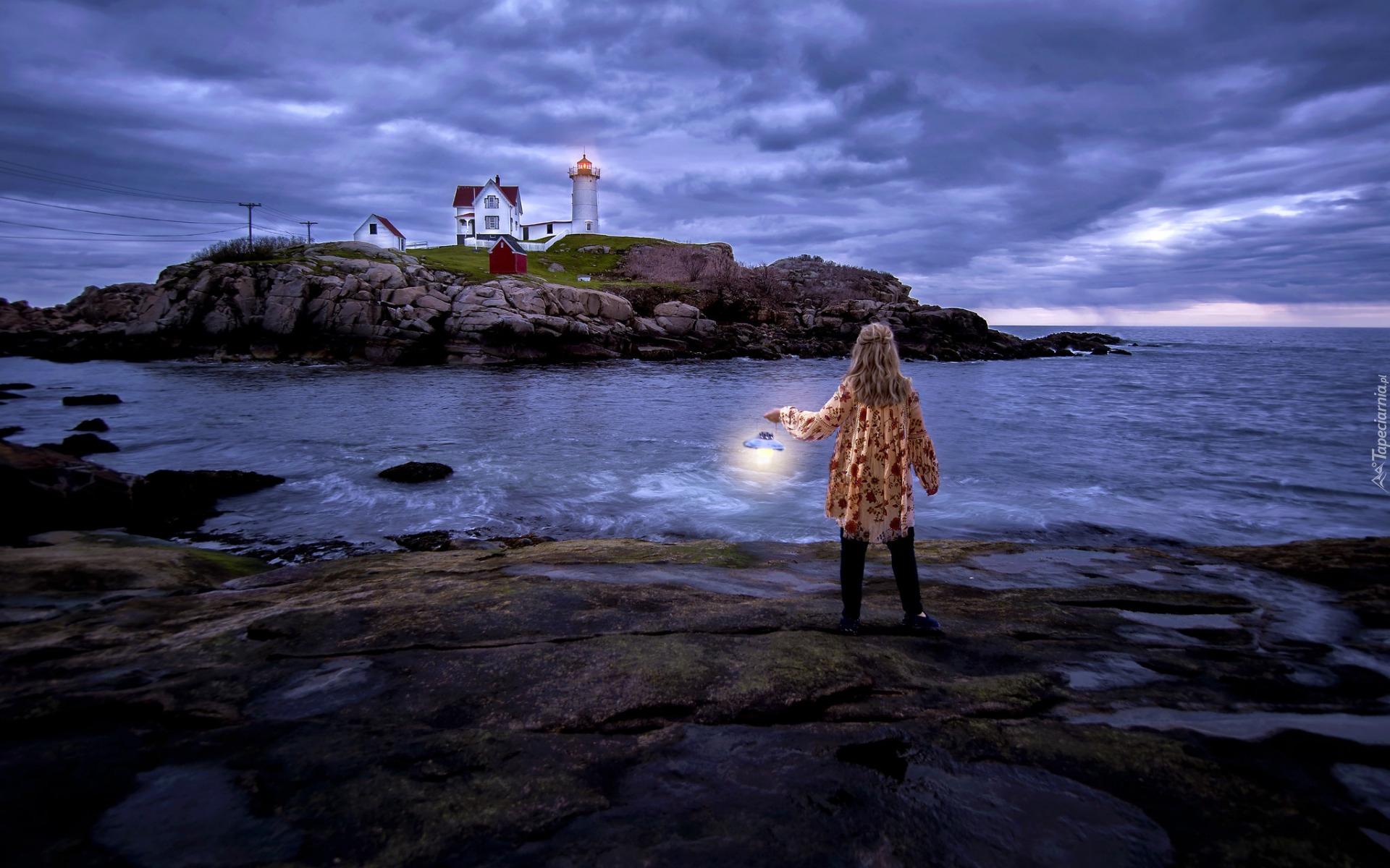 Morze, Skały, Latarnia morska, Nubble Lighthouse, Kobieta, Lampa, Cape Neddick, Stan Maine, Stany Zjednoczone