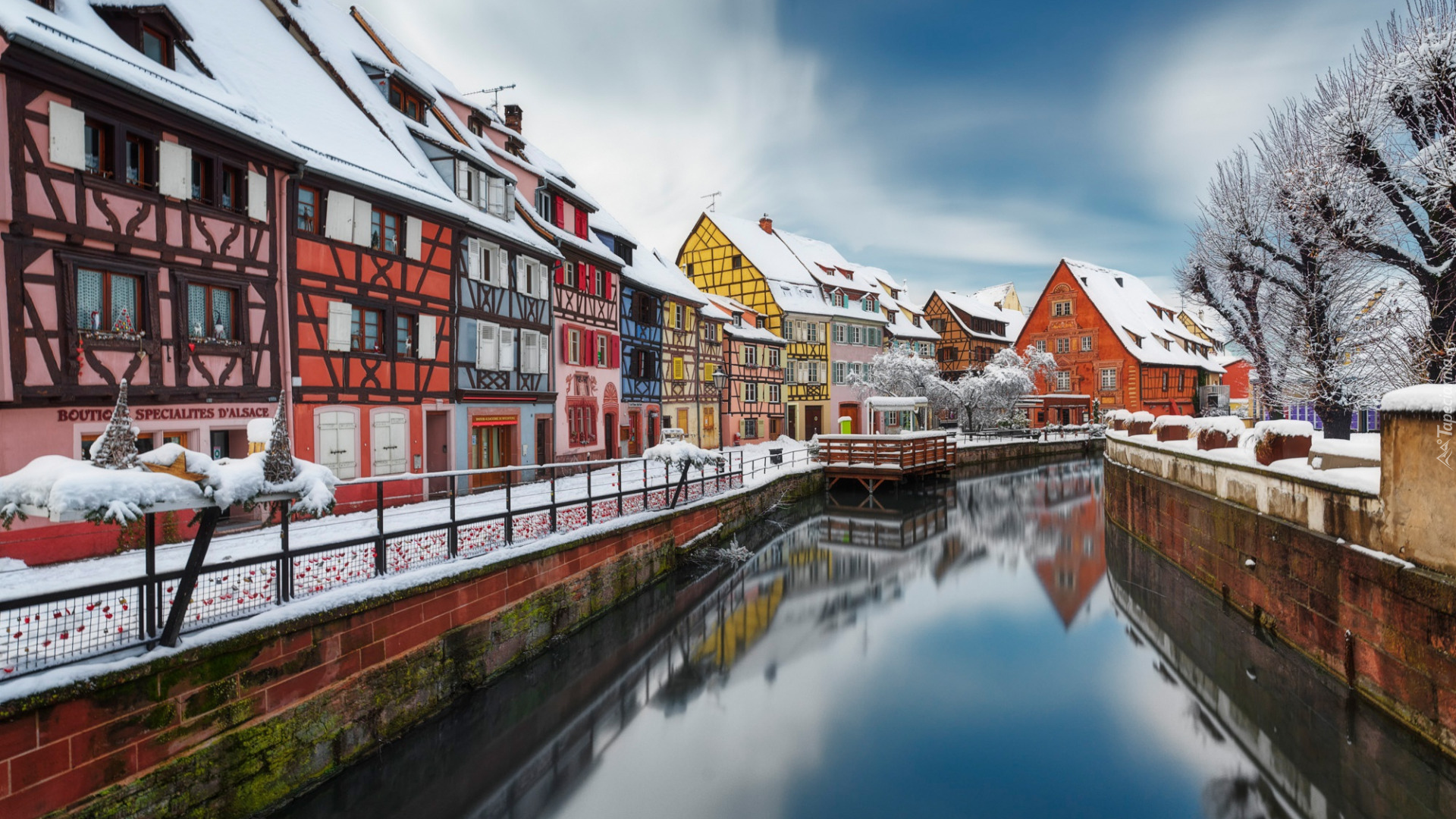 Zima, Domy, Rzeka, La Lauch River, Colmar, Francja