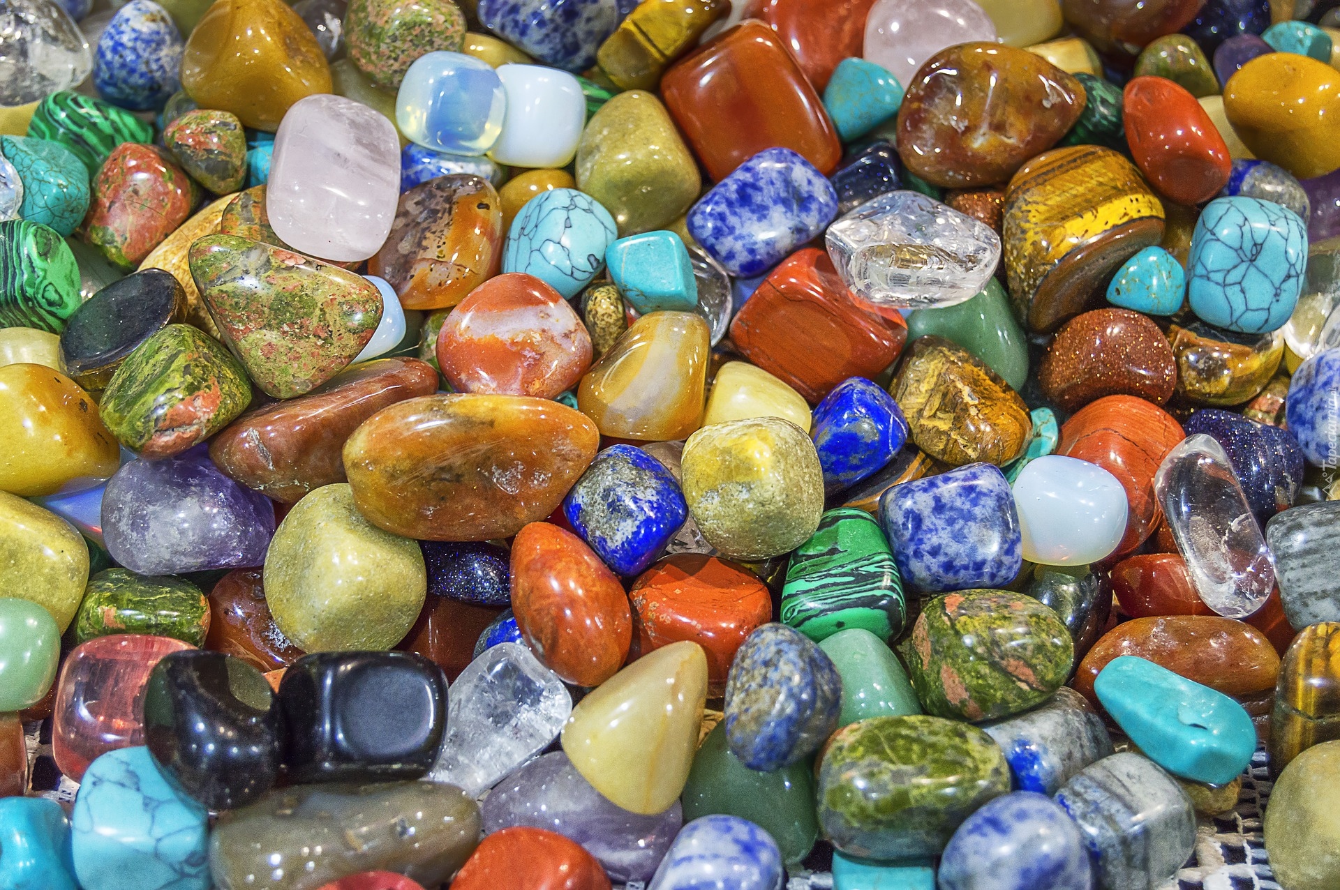 Kamienie, Kolorowe