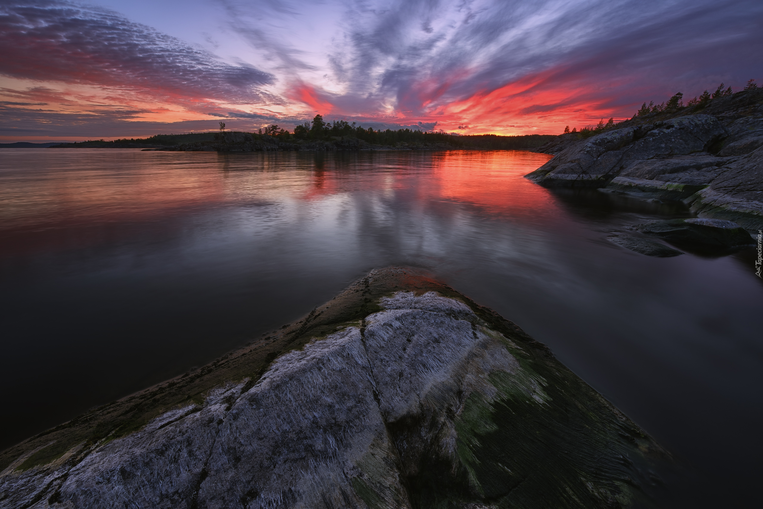  Jezioro Ładoga, Skały, Drzewa, Chmury, Zachód słońca, Karelia, Rosja