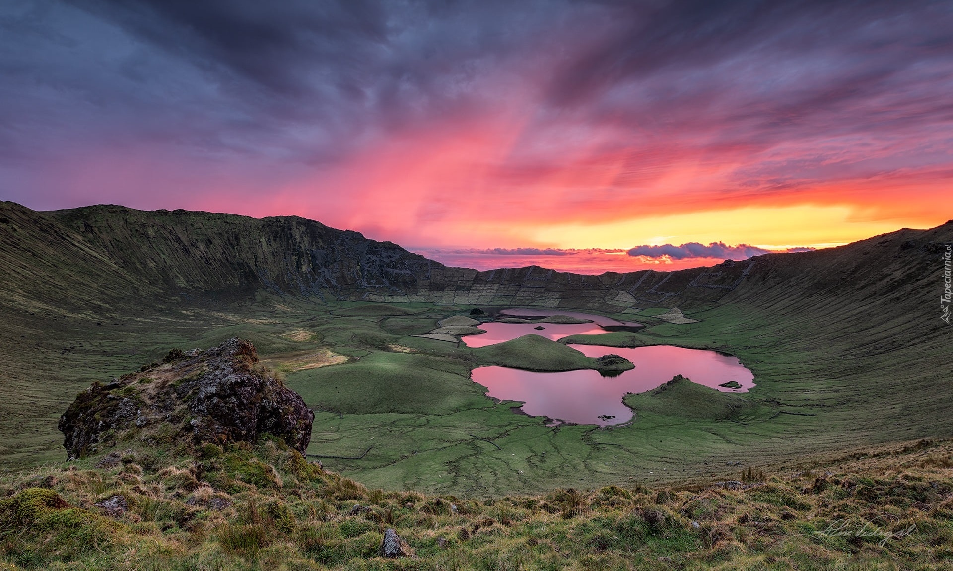 Krater Corvo, Zachód słońca, Chmury, Jeziora, Azory, Portugalia