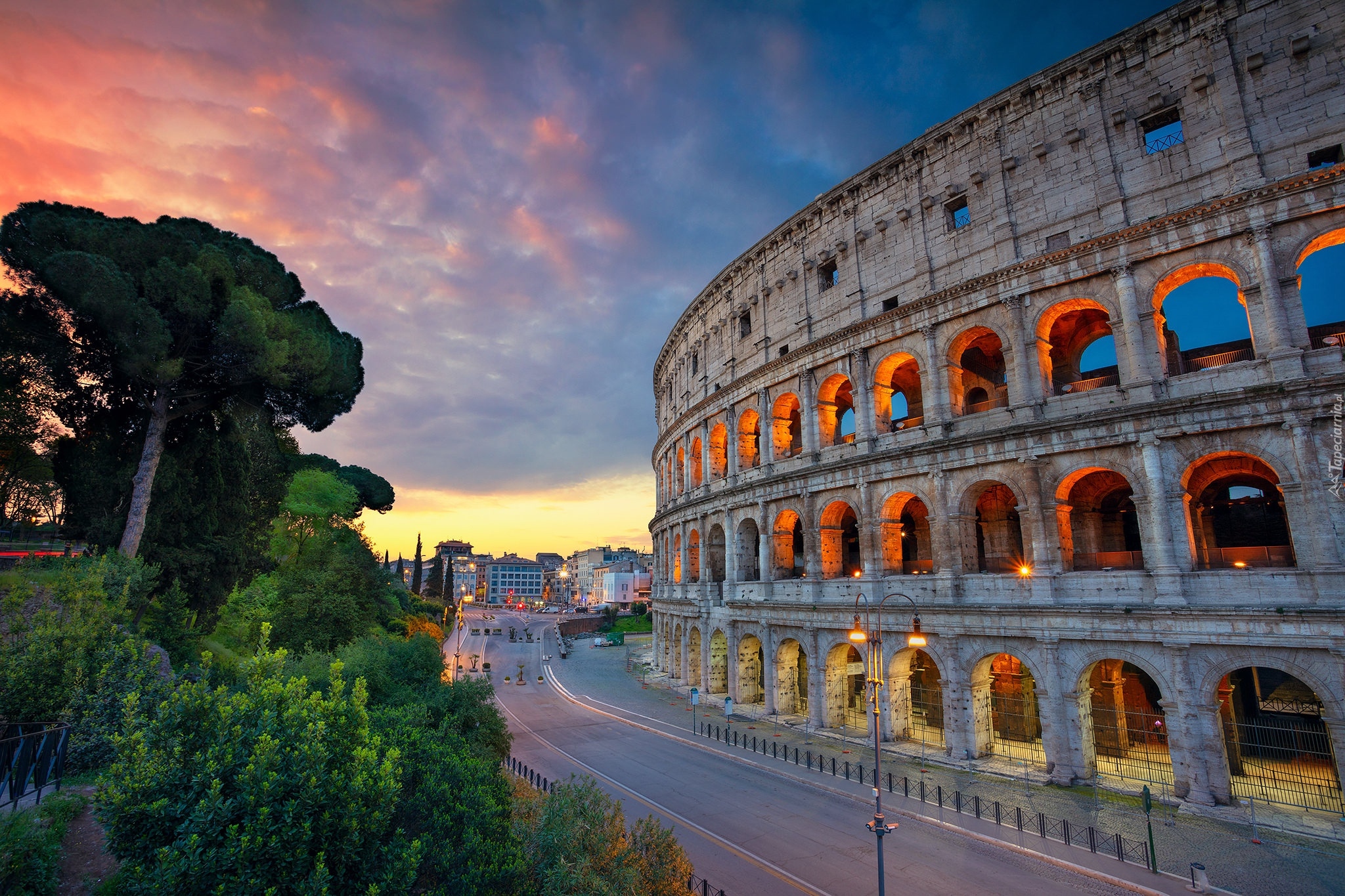 Włochy, Rzym, Koloseum, Amfiteatr, Ulica, Drzewa