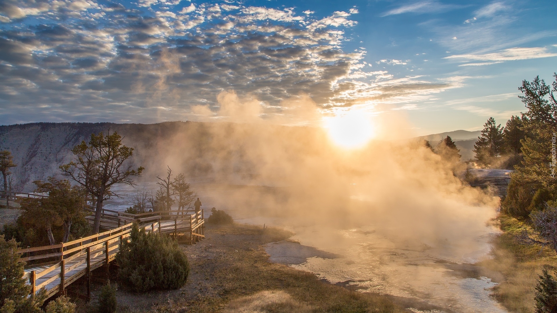 Park Narodowy Yellowstone, Wschód słońca, Pomost, Gorące, Źródła, Mammoth Hot Springs, Wyoming, Stany Zjednoczone