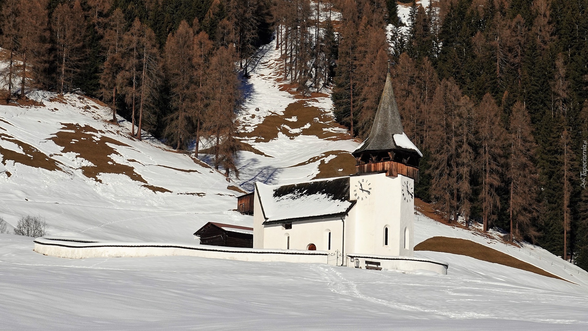 Zima, Kościół Frauenkirch, Davos, Kanton Gryzonia, Szwajcaria