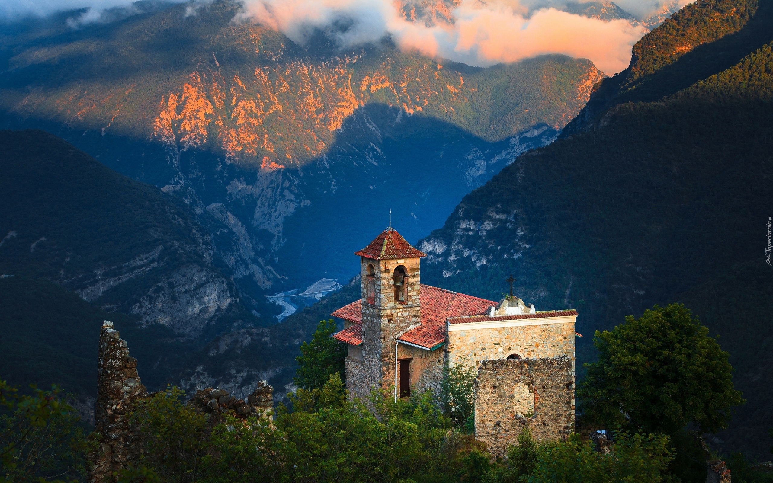 Góry, Kościół, Tournefort, Francja