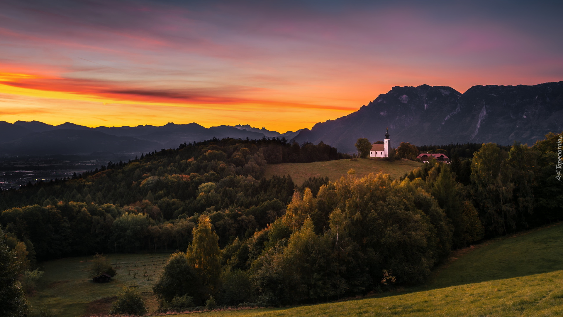 Góry, Drzewa, Lasy, Wzgórze, Kościół, Wschód słońca, Powiat Berchtesgadener, Bawaria, Niemcy