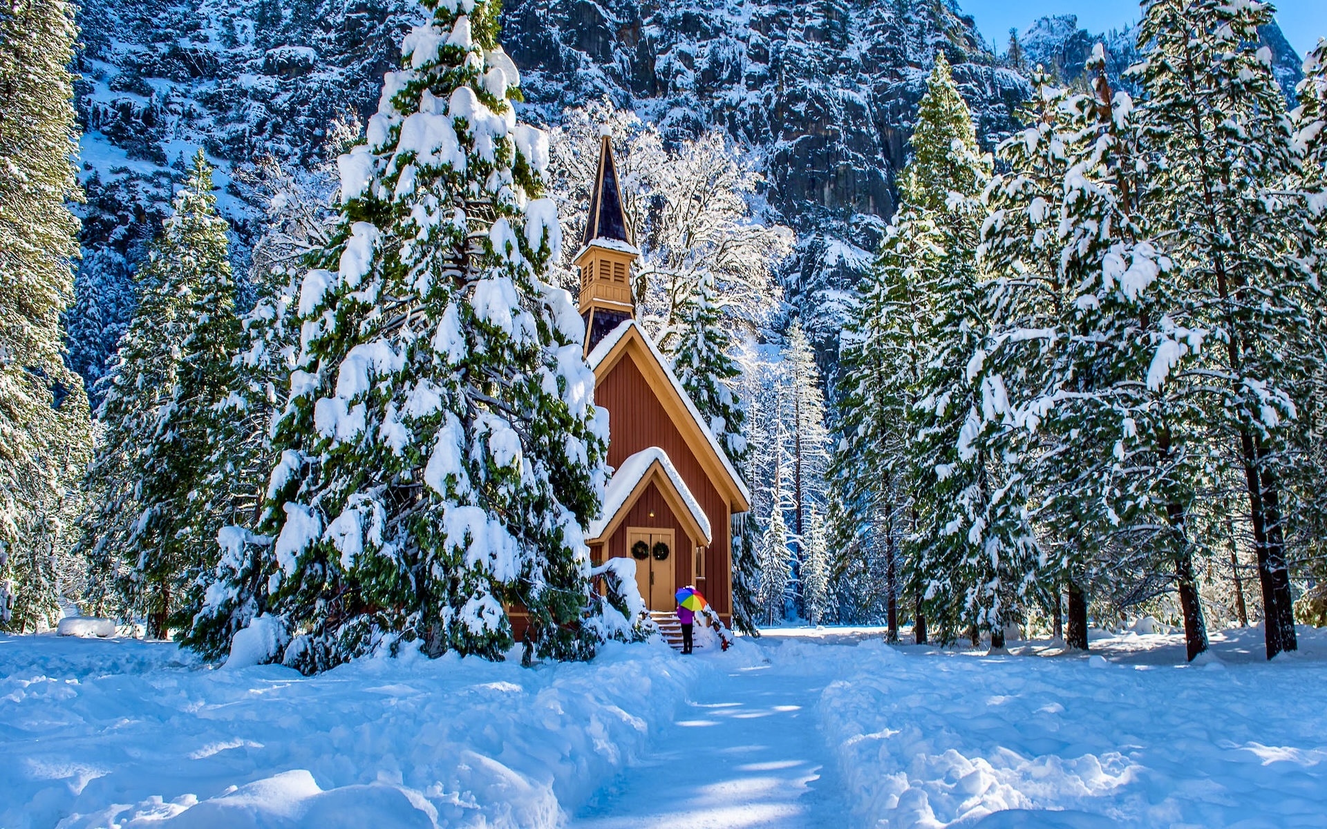 Stany Zjednoczone, Kalifornia, Park Narodowy Yosemite, Zima, Kościół, Kaplica, Świerki, Ośnieżone, Drzewa