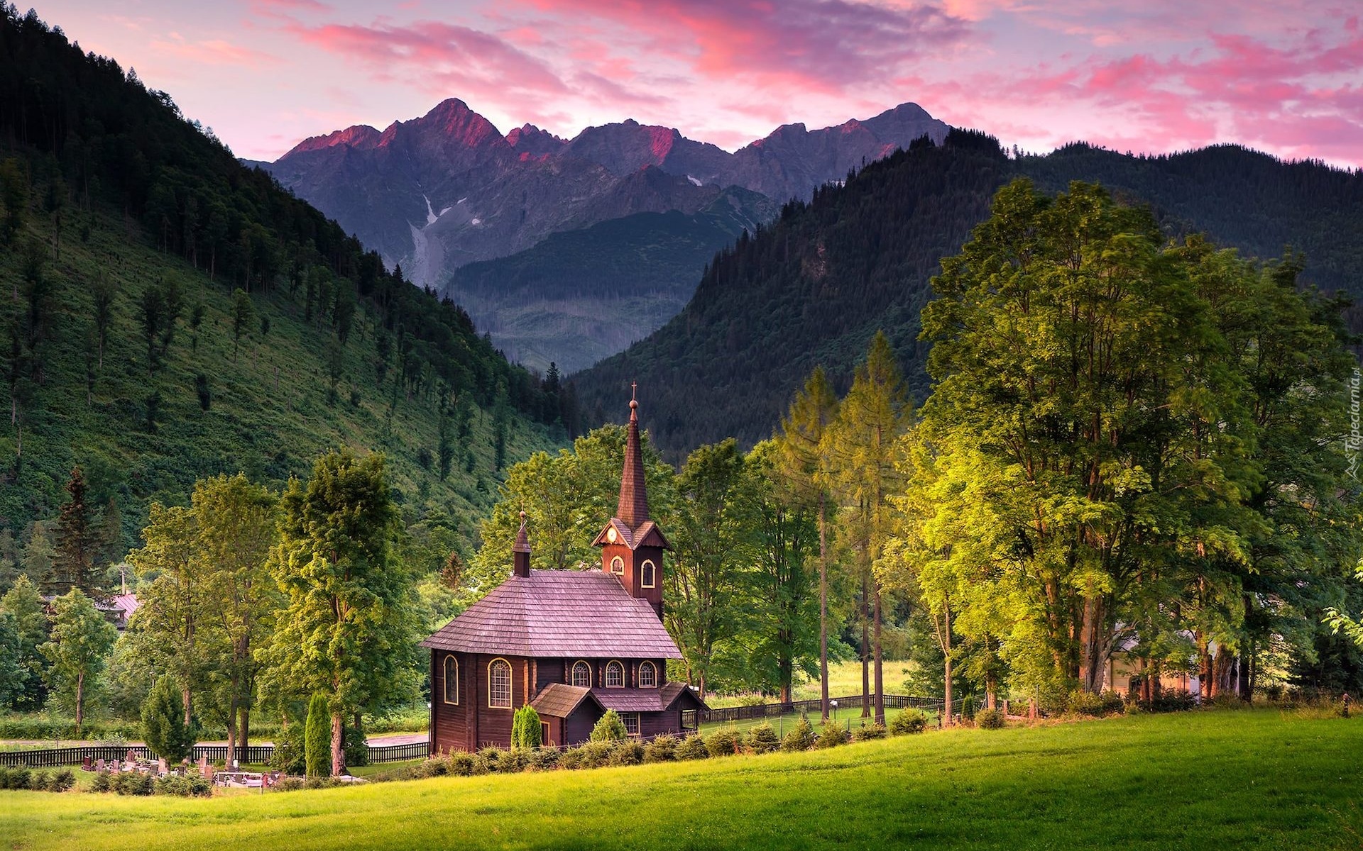 Słowacja, Tatrzańska Jaworzyna, Góry, Tatry, Kościół św Anny, Zielone, Drzewa