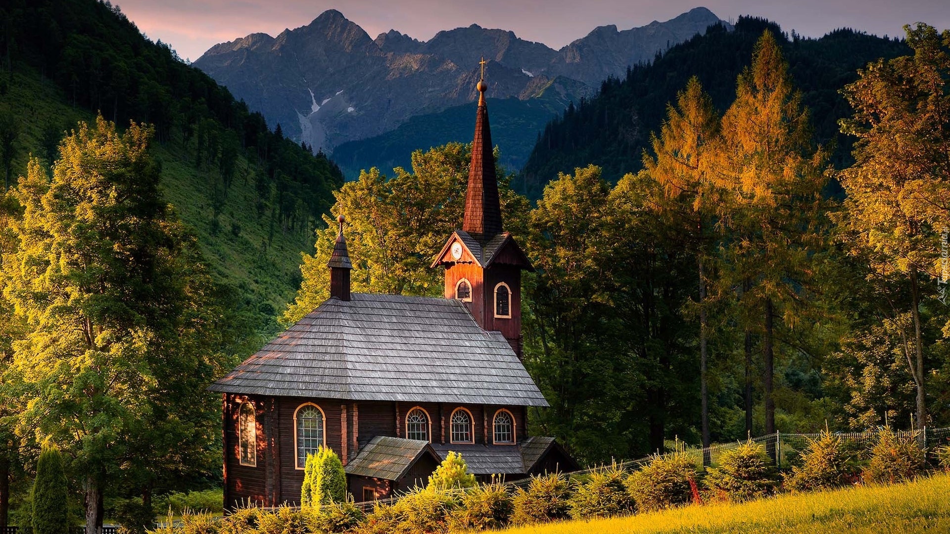 Słowacja, Tatrzańska Jaworzyna, Góry, Tatry, Kościół św Anny, Drzewa