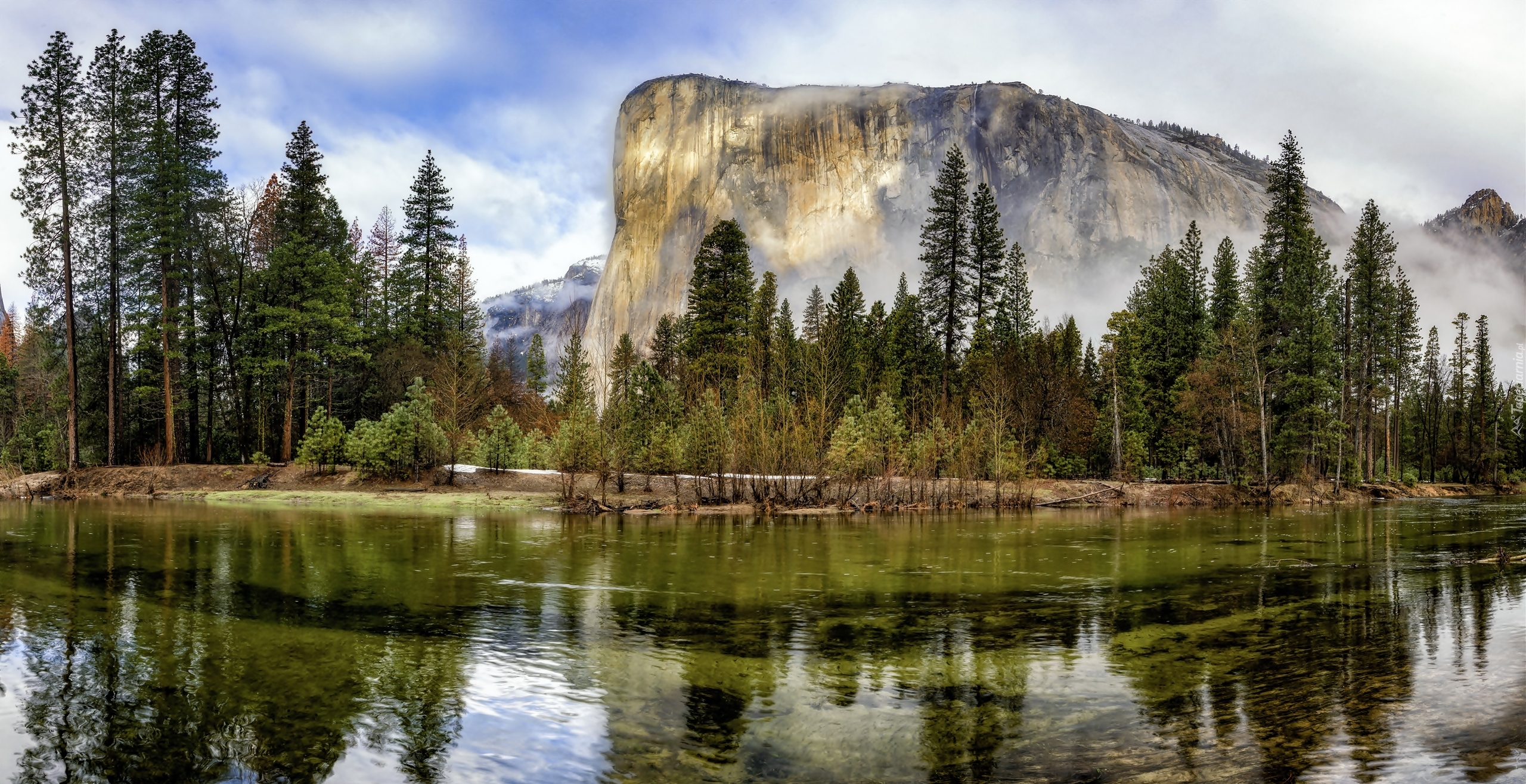 Stany Zjednoczone, Stan Kalifornia, Park Narodowy Yosemite, Dolina Yosemite, Góry, Szczyt El Capitan, Rzeka, Drzewa