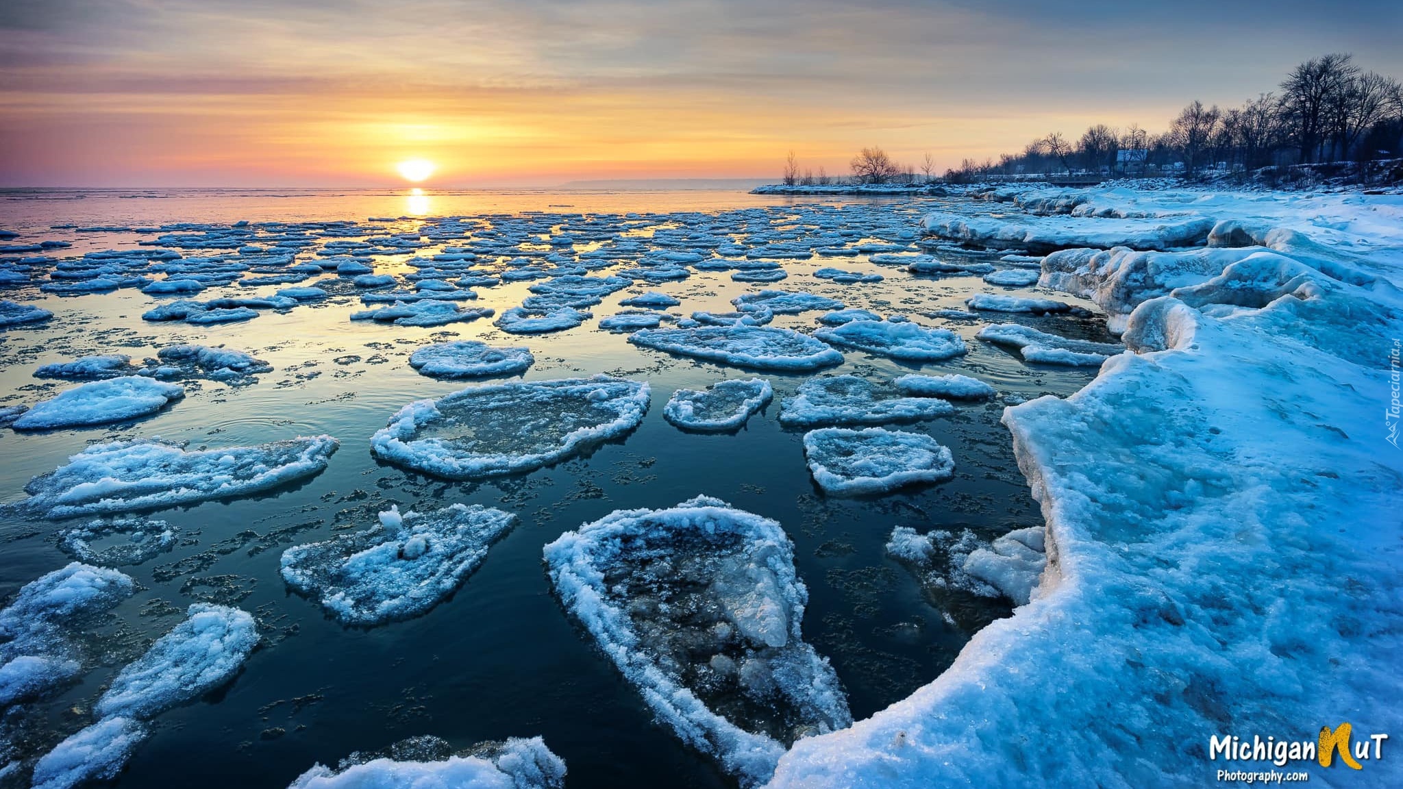 Stany Zjednoczone, Michigan, Point Aux Barques, Jezioro, Lake Huron, Zima, Kry, Lodowe, Wschód słońca