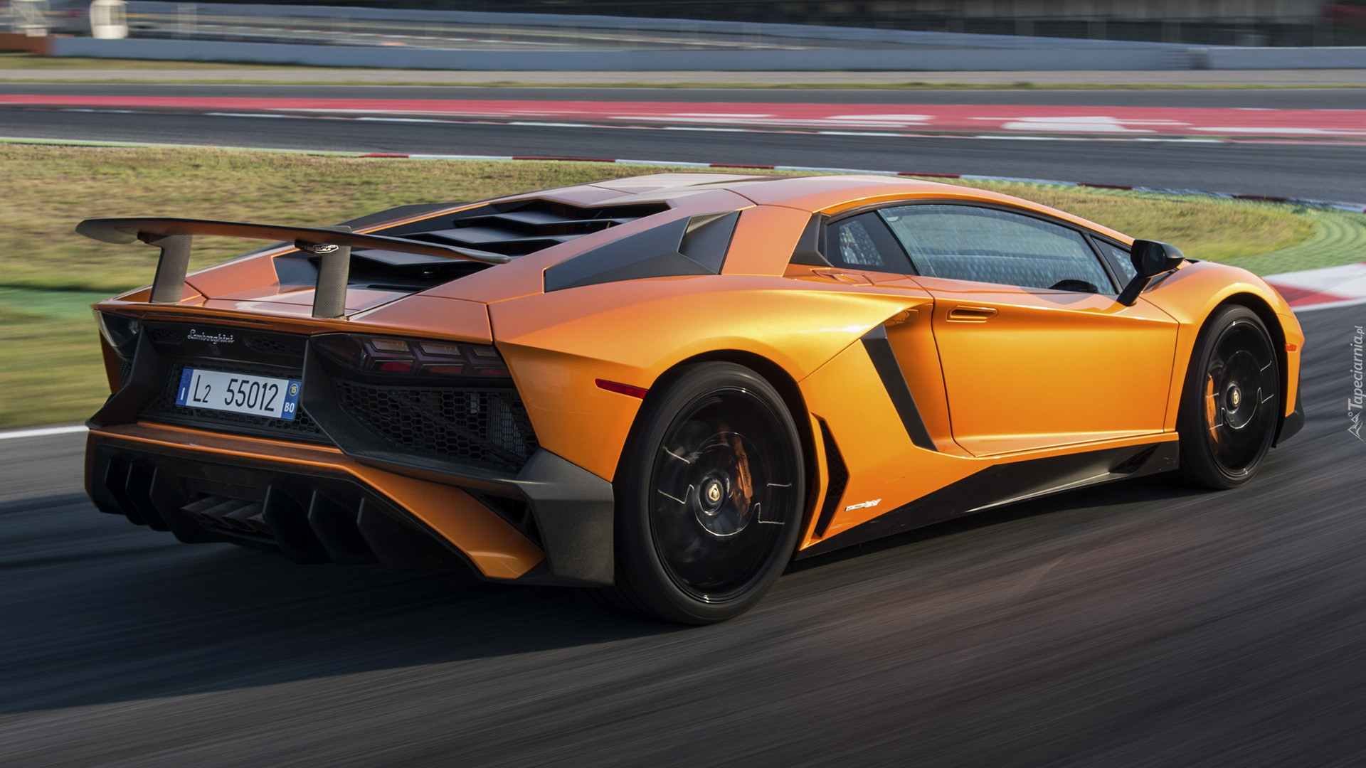 Lamborghini Aventador LP750-4