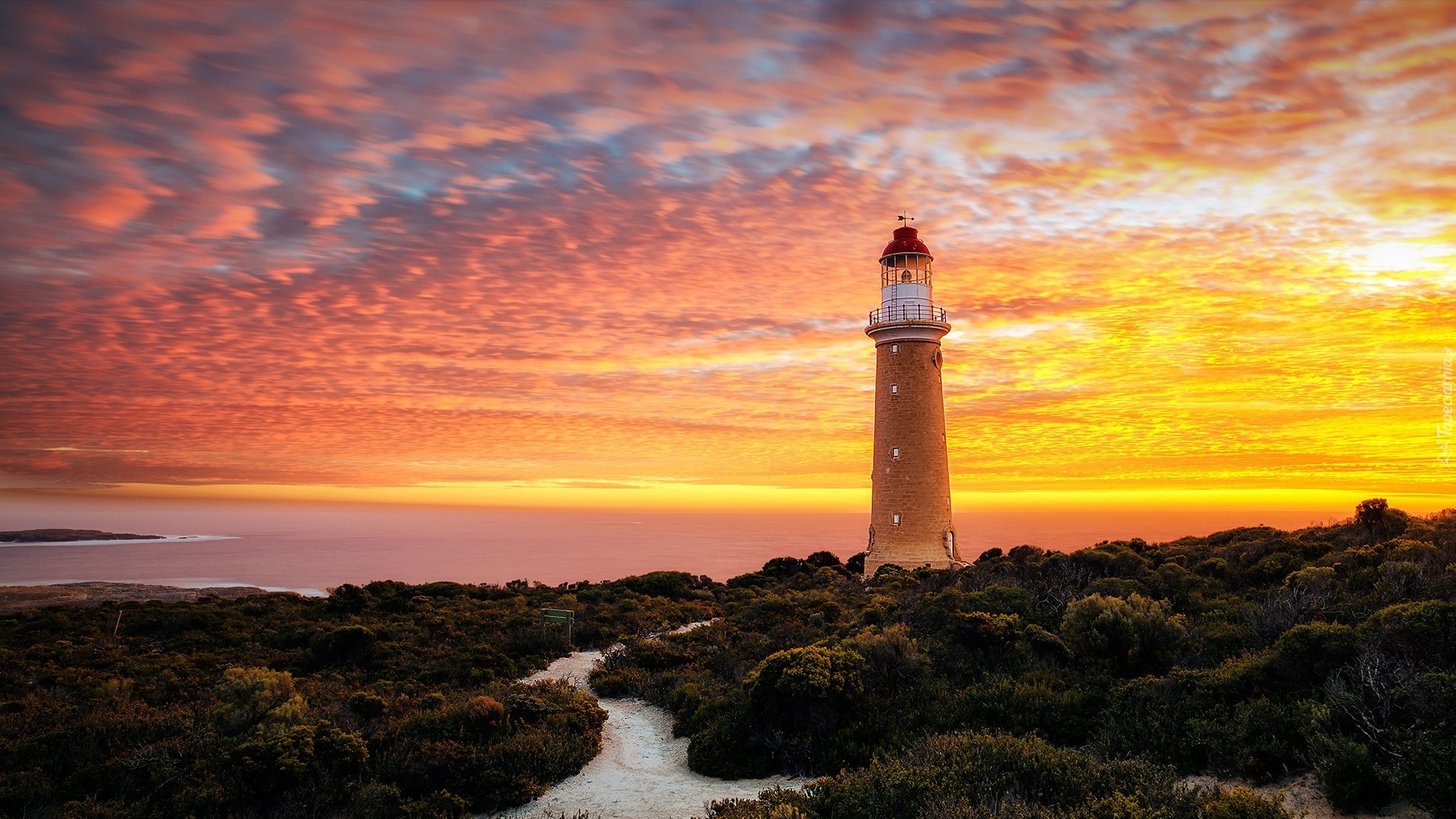 Morze, Wybrzeże, Latarnia morska, Cape du Couedic Lighthouse, Chmury, Zachód słońca, Australia