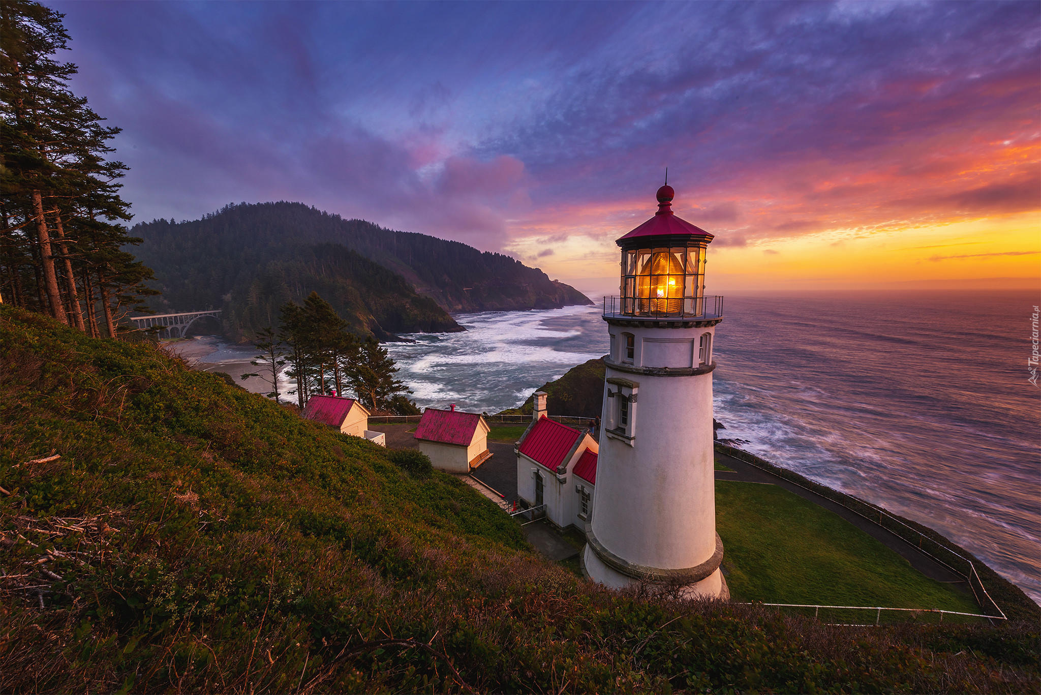 Zachód słońca, Latarnia morska, Heceta Head Lighthouse, Stan Oregon, Stany Zjednoczone