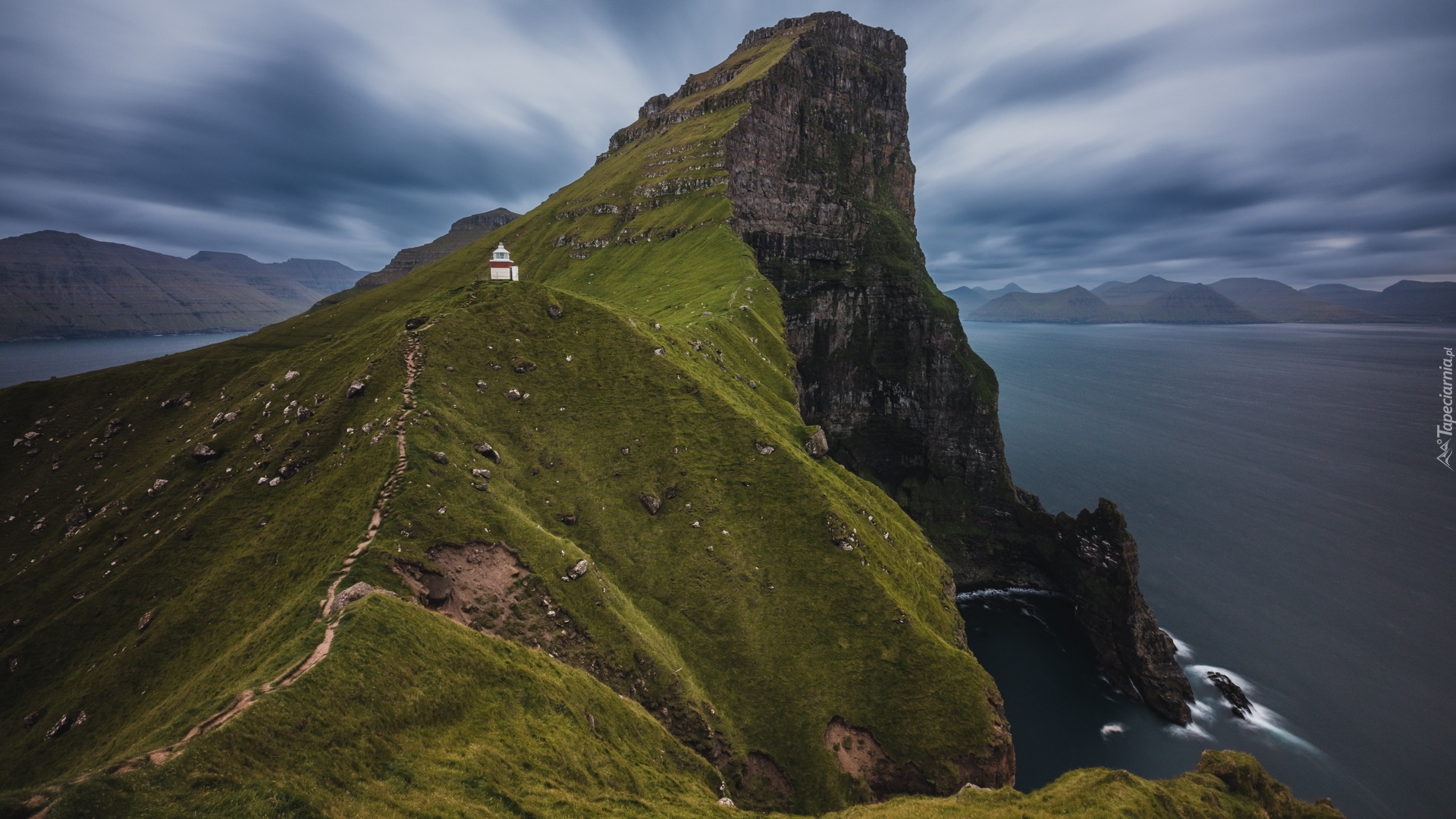 Dania, Wyspy Owcze, Wyspa Kalsoy, Góry, Latarnia morska, Kallur Lighthouse