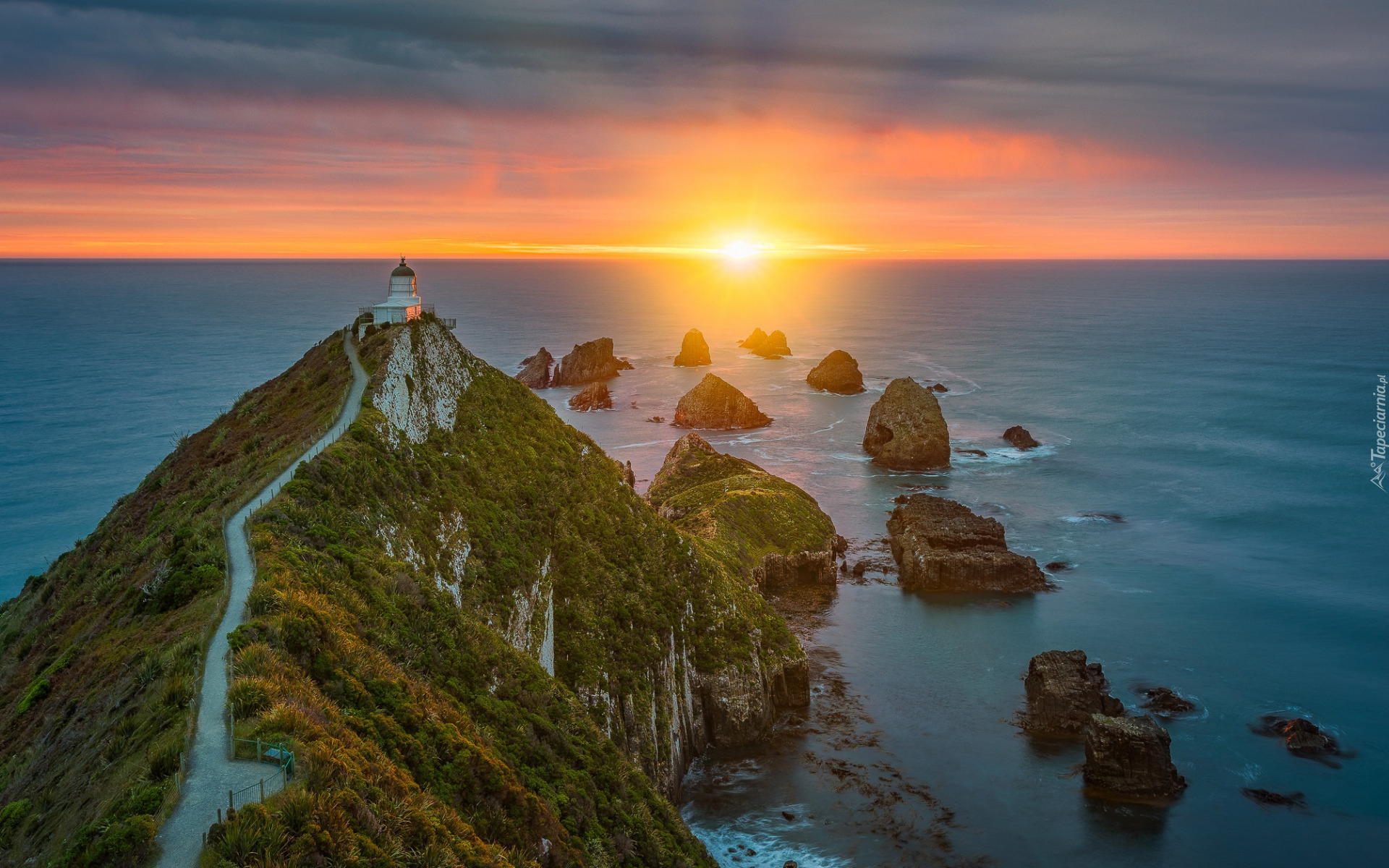 Nowa Zelandia, Region Otago, Latarnia morska, Nugget Point Fighthouse, Morze, Wschód słońca, Skały
