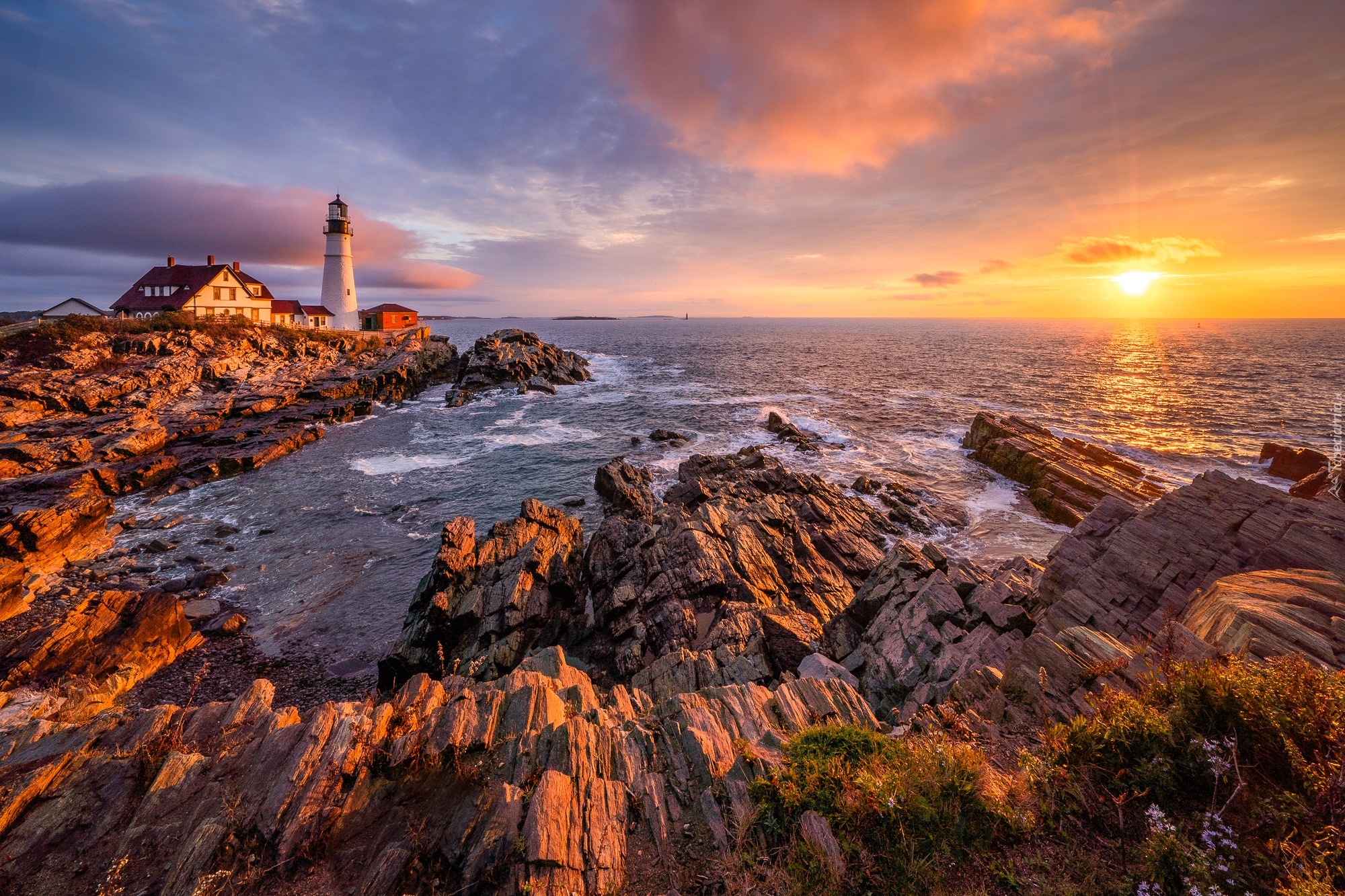 Stany Zjednoczone, Stan Maine, Morze, Skały, Latarnia morska, Portland Head Light, Cape Elizabeth, Wschód słońca