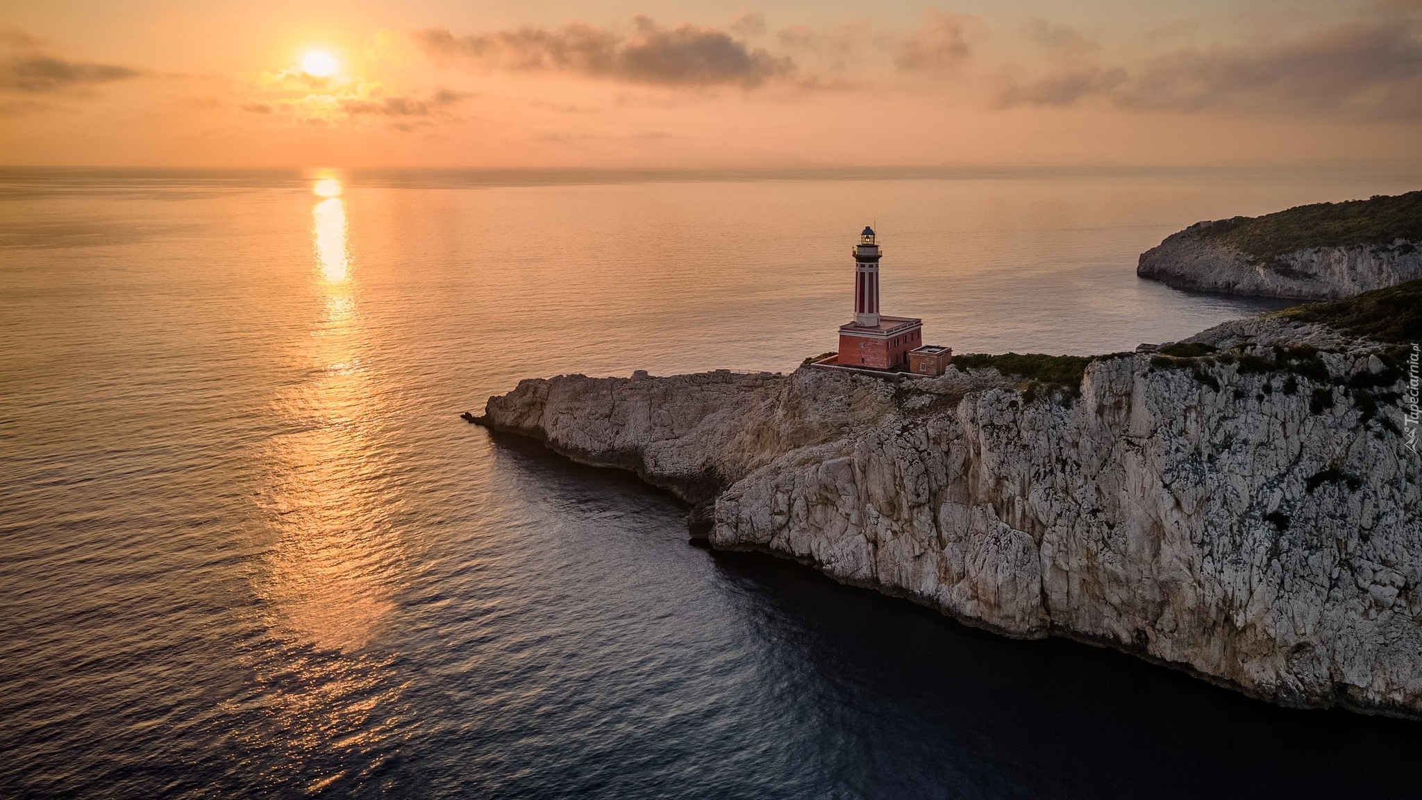 Zachód słońca, Latarnia morska Punta Carena, Morze, Skały, Wyspa Capri, Anacapri, Włochy