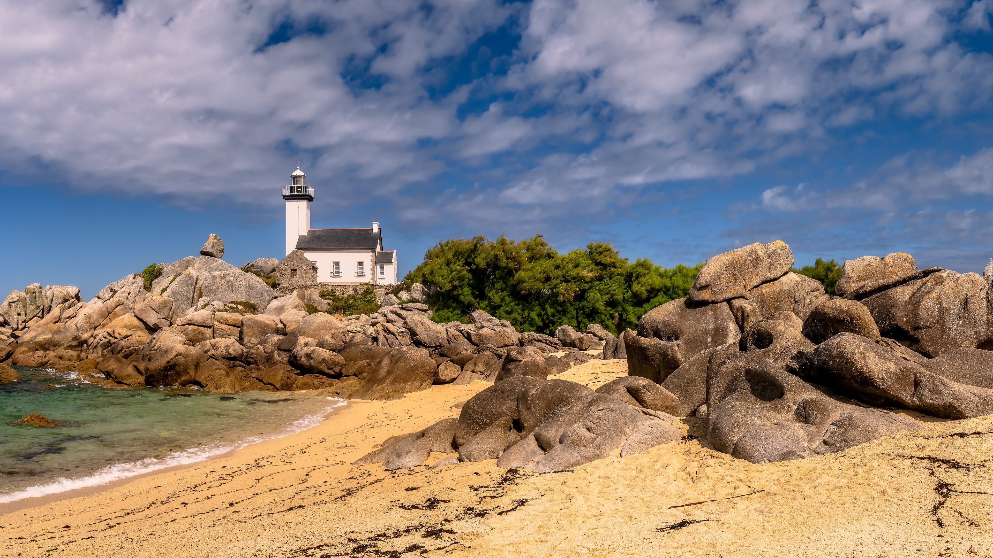 Skały, Latarnia morska, Phare de Pontusval, Brignogan-Plage, Bretania, Francja