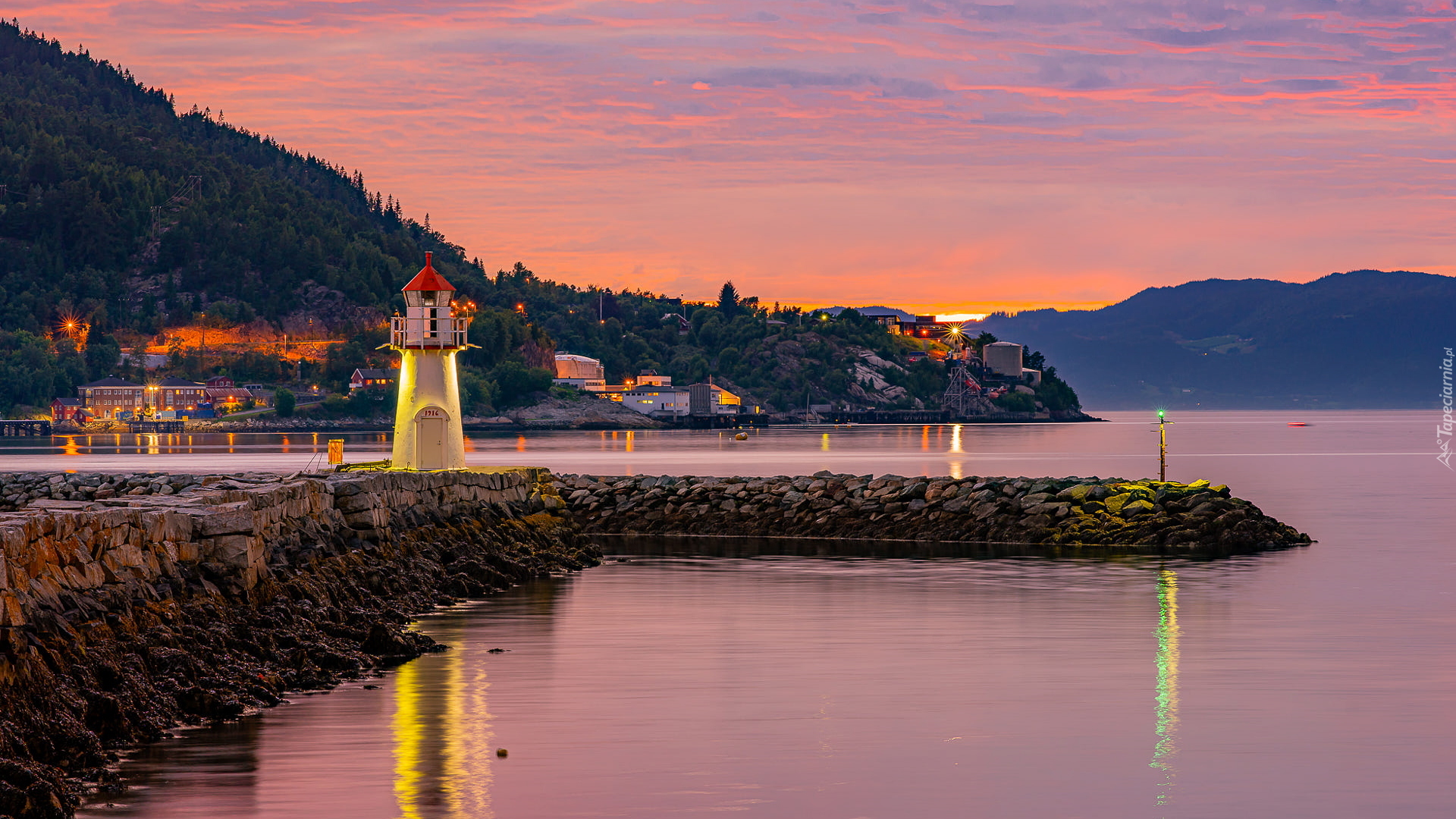 Latarnia morska, Góry, Wzgórza, Zachód słońca, Fiord Trondheimsfjorden, Trondheim, Norwegia