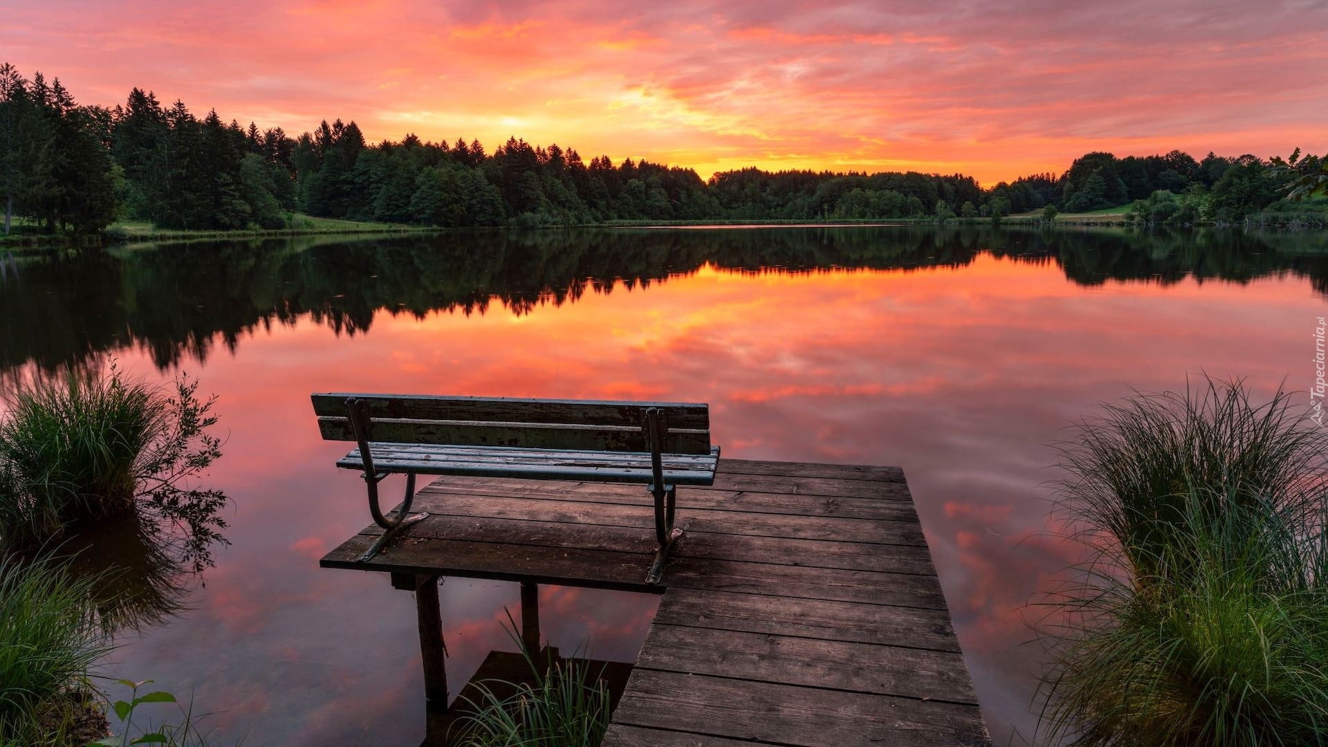 Zachód słońca, Jezioro, Pomost, Ławka