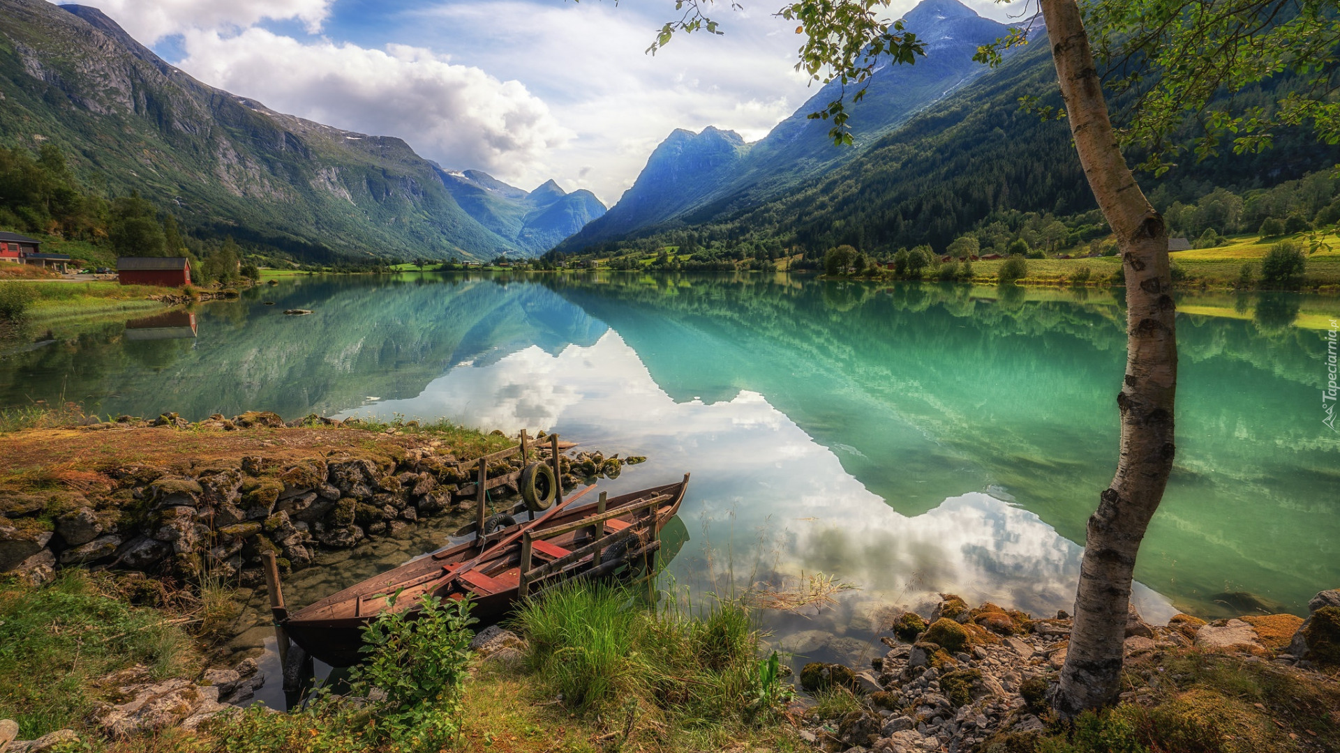 Łódka, Brzeg, Fiord Sognefjorden, Okręg Sogn og Fjordane, Norwegia