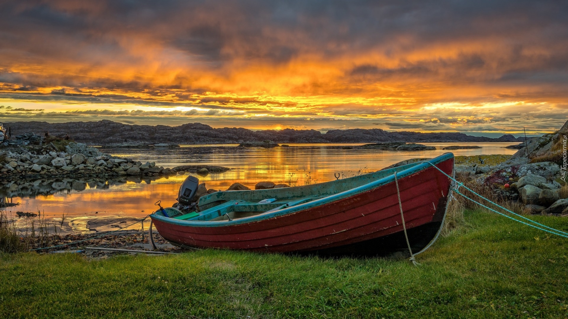 Norwegia, Okręg Rogaland, Zachód słońca, Morze Północne, Łódka, Kamienie