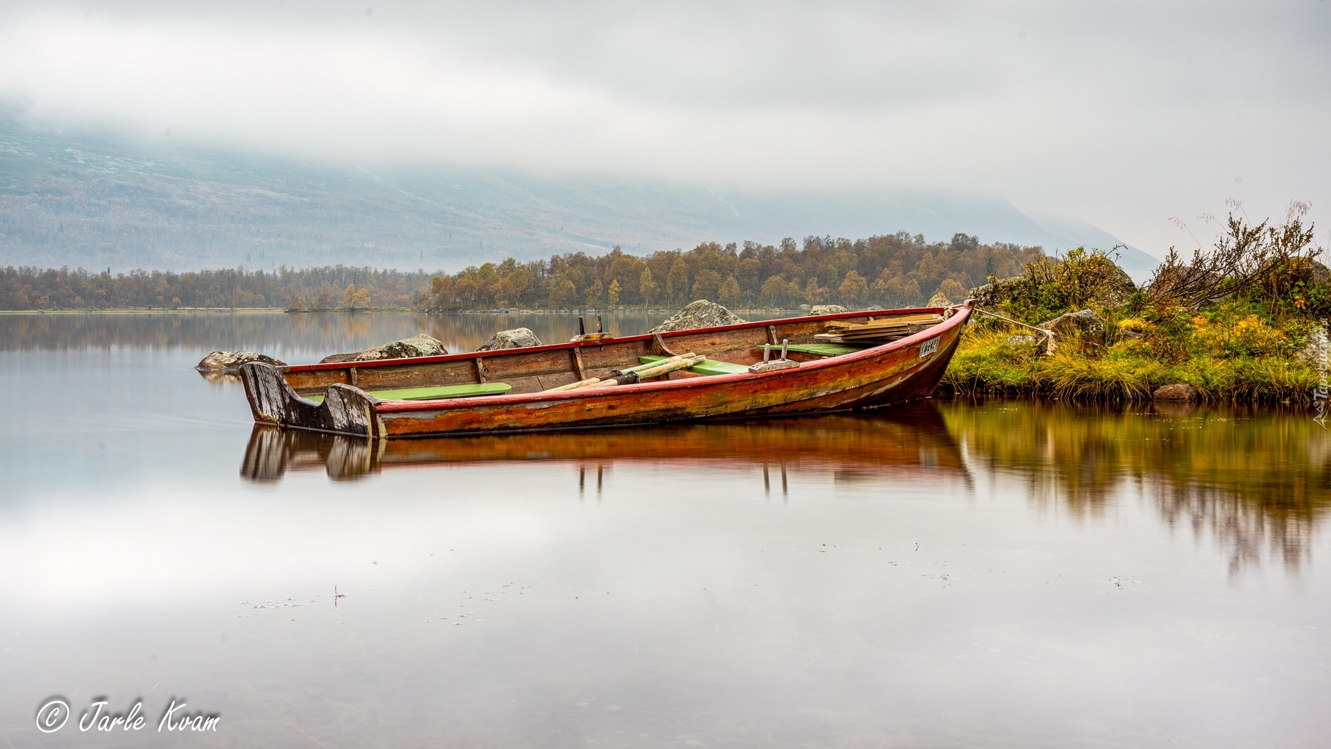 Łódka, Skarpa, Jezioro Mosvatnet, Skjolden, Norwegia