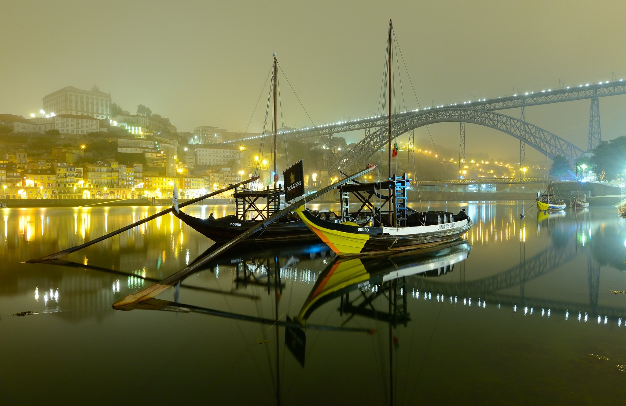 Most, Ponte Dom Luis I, Rzeka Duero, Łodzie, Domy, Wieczór, Światła, Porto, Portugalia