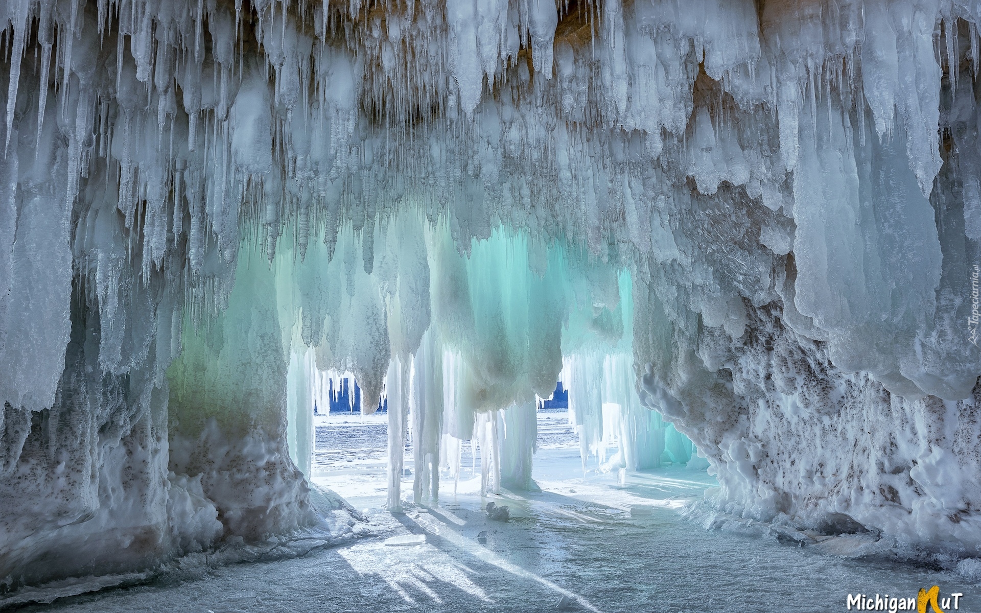 Stany Zjednoczone, Michigan, Munising, Grand Island, Jaskinia, Lodowa, Sople, Zima