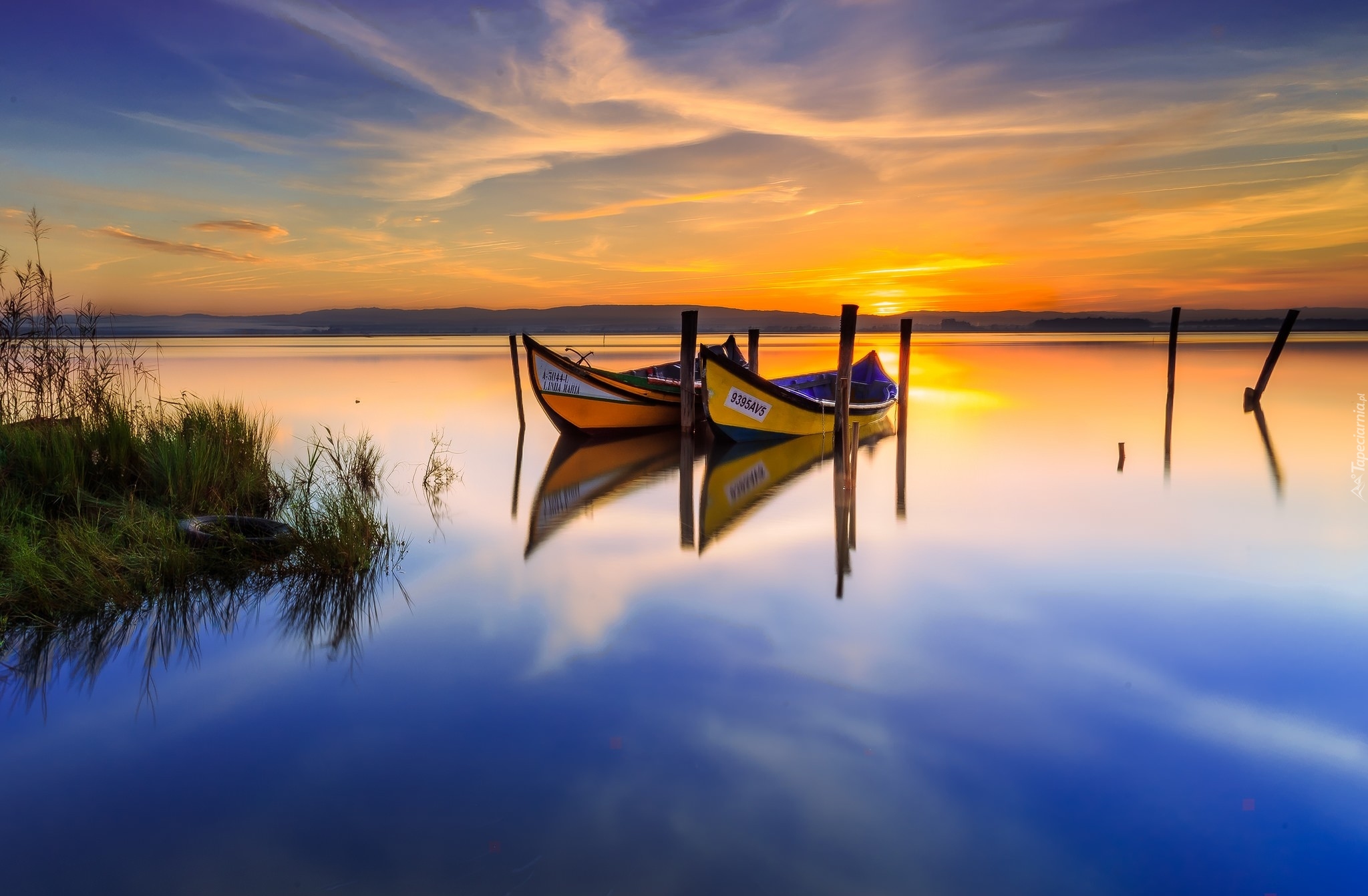 Portugalia, Murtosa, Jezioro, Laguna Ria de Aveiro, Łodzie, Zachód słońca