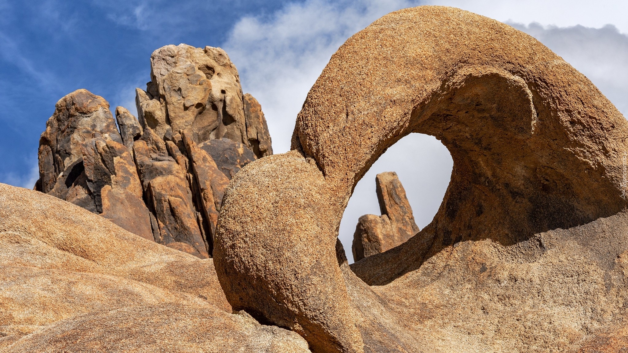 Łuk skalny, Mobius Arch, Skały, Góry, Alabama Hills, Kalifornia, Stany Zjednoczone
