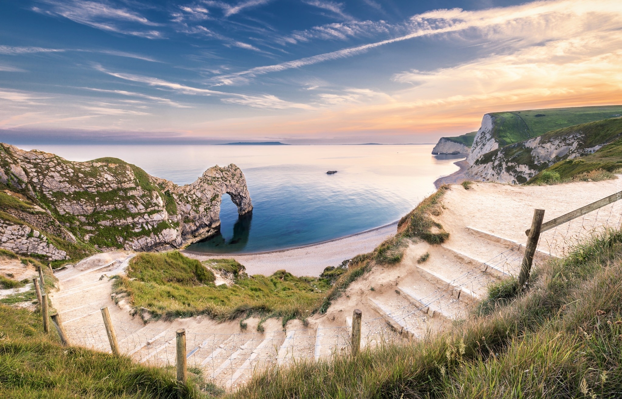 Łuk wapienny, Durdle Door, Morze, Skały, Wybrzeże Jurajskie, Schody, Wschód słońca, Plaża, Anglia