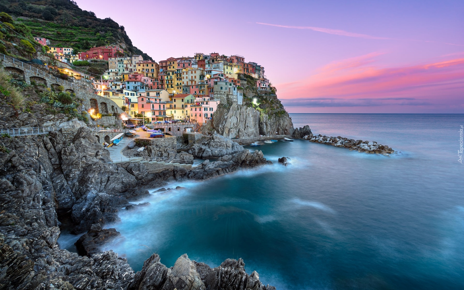 Wybrzeże, Cinque Terre, Manarola, Skały, Domy, Morze Liguryjskie, Gmina Riomaggiore, Liguria, Włochy