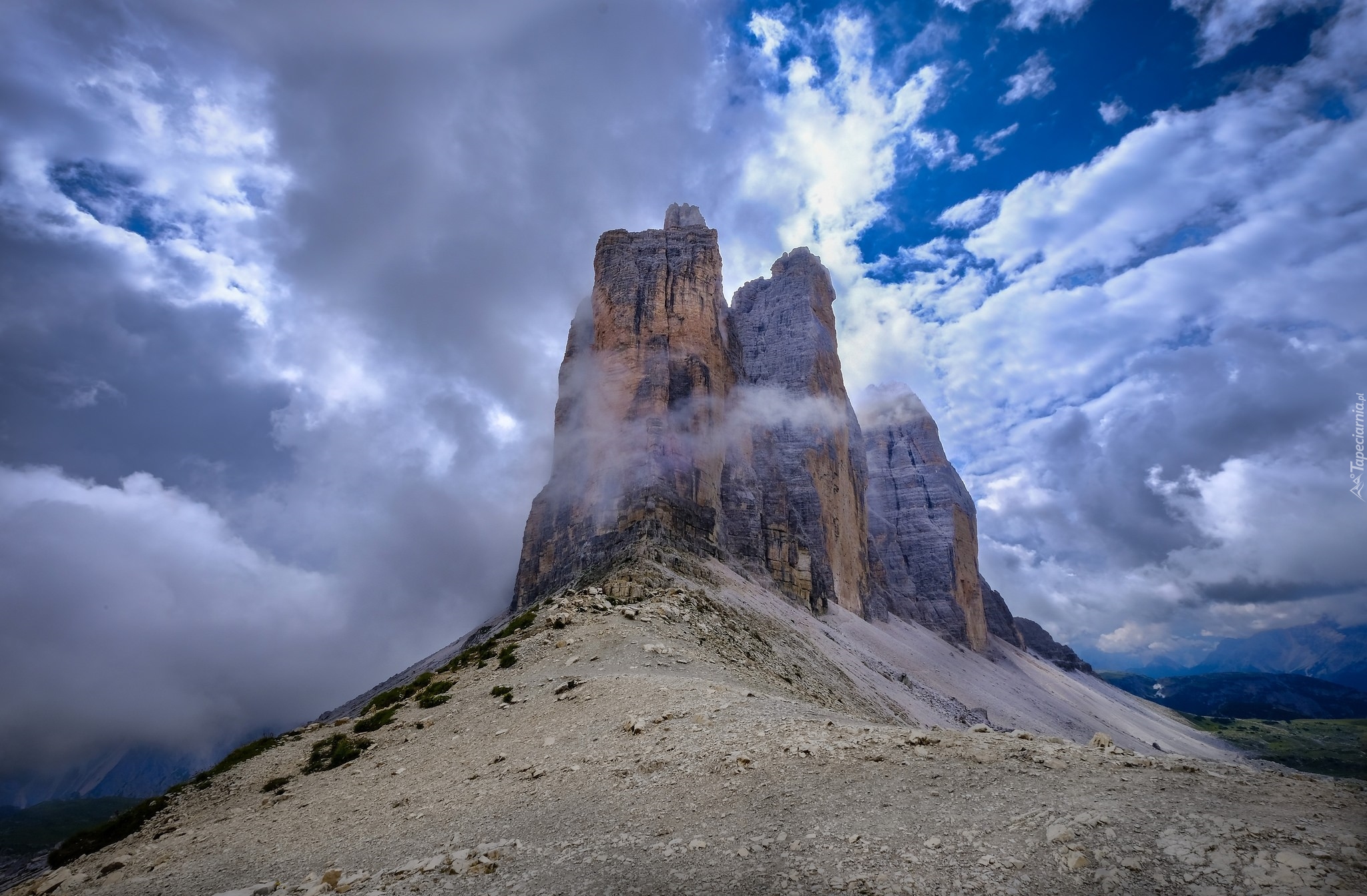 Włochy, Dolomity, Masyw Tre Cime di Lavaredo, Góry, Niebo, Chmury