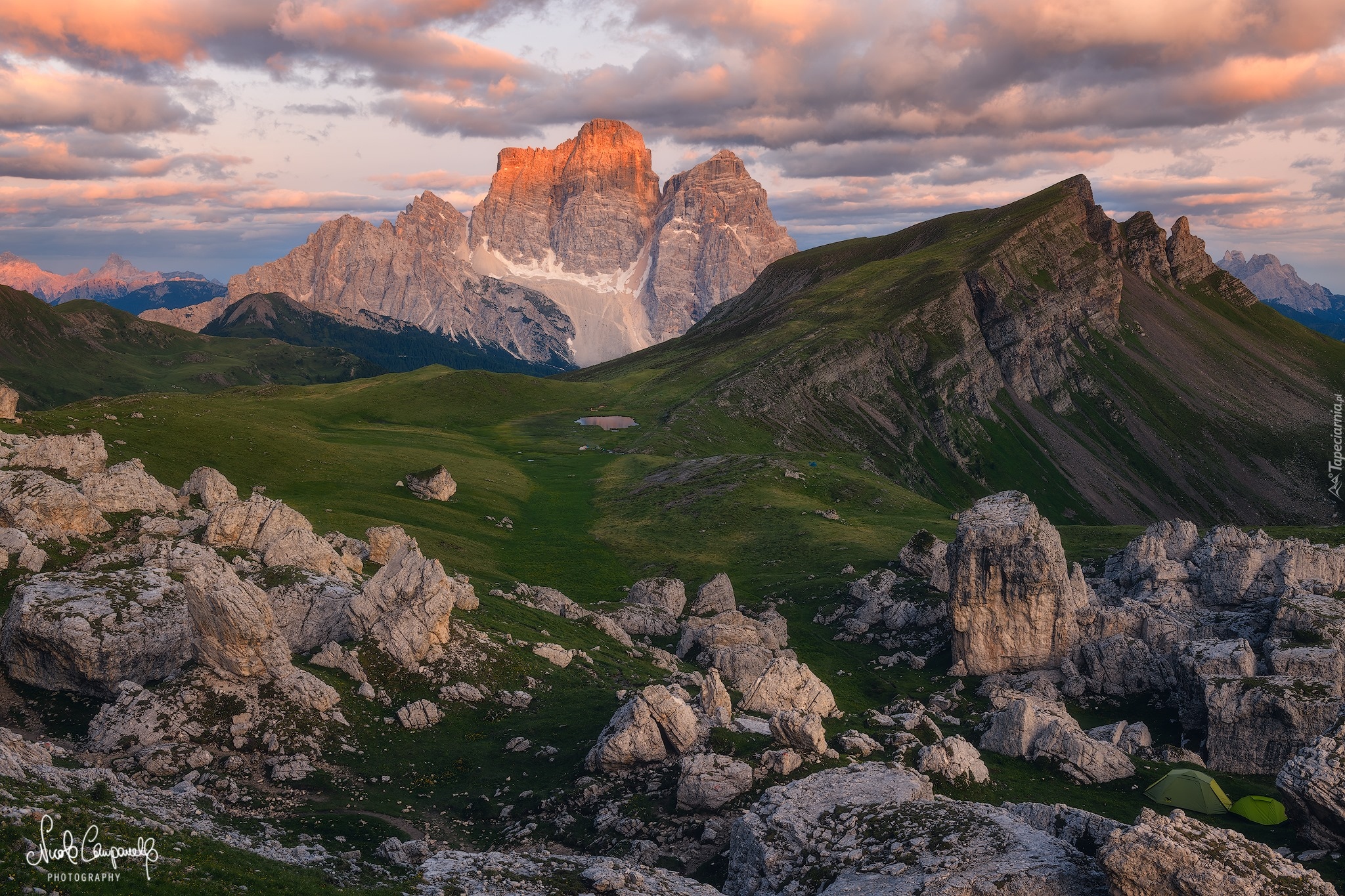 Góry, Dolomity, Masyw, Monte Mondeval, Wzgórza, Skały, Ampezzo, Prowincja Belluno, Włochy