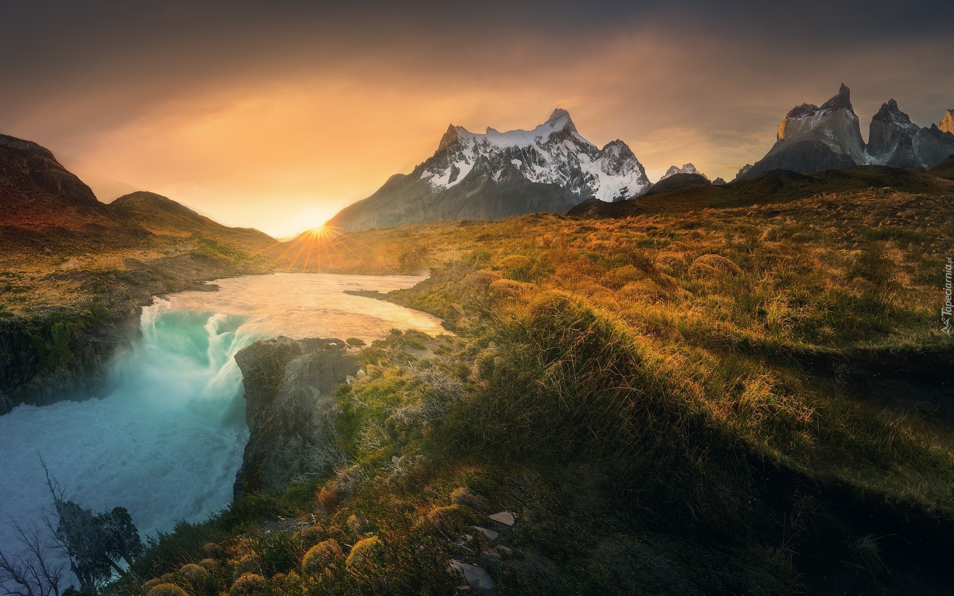 Argentyna, Patagonia, Góry, Torres del Paine, Rzeka, Zachód słońca