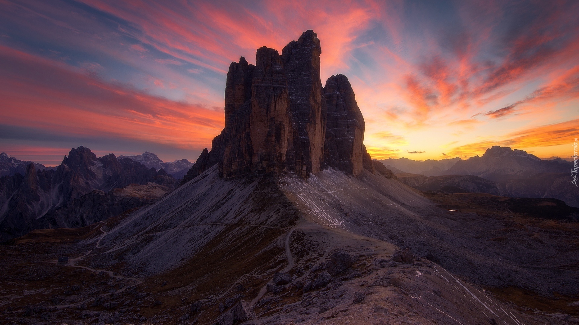 Włochy, Dolomity, Góry, Masyw, Tre Cime di Lavaredo, Zachód słońca