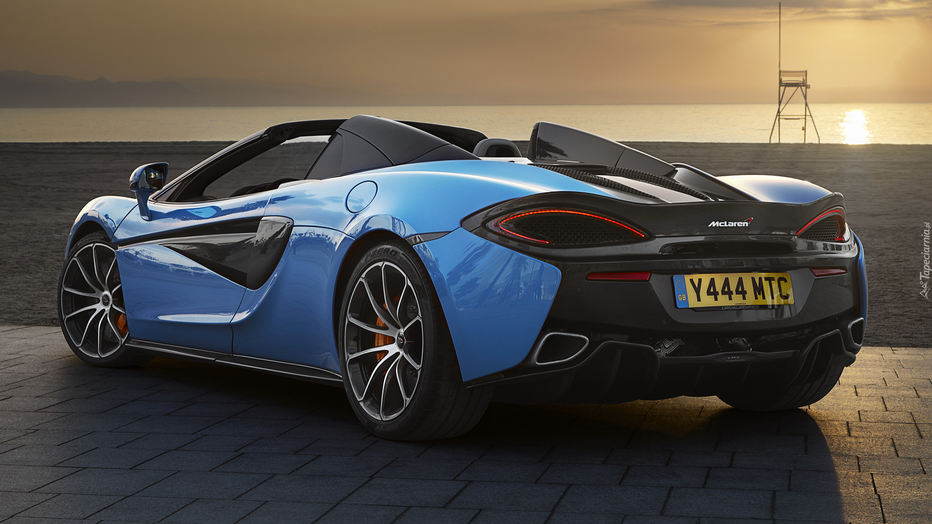 McLaren 570S Spider, Tył