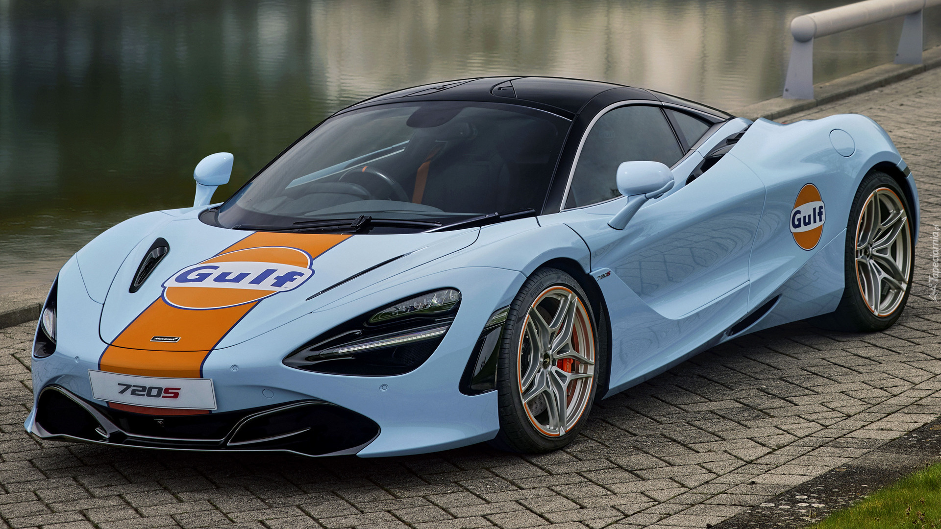 McLaren 720S, Gulf Oil Livery