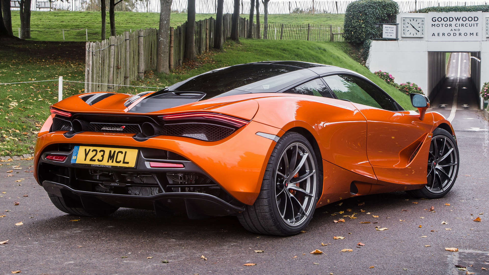 Pomarańczowy, McLaren 720S, Tył