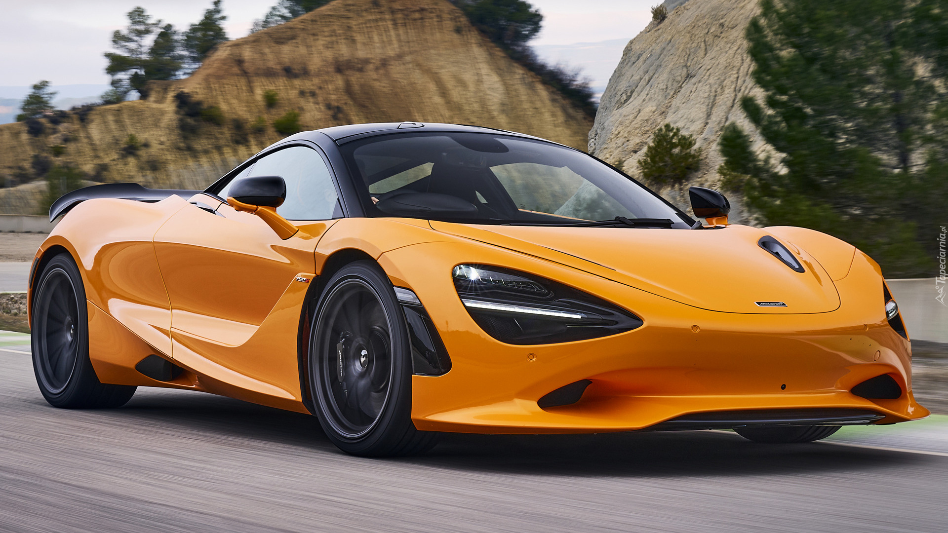 Pomarańczowy, McLaren 750S, Przód, Bok