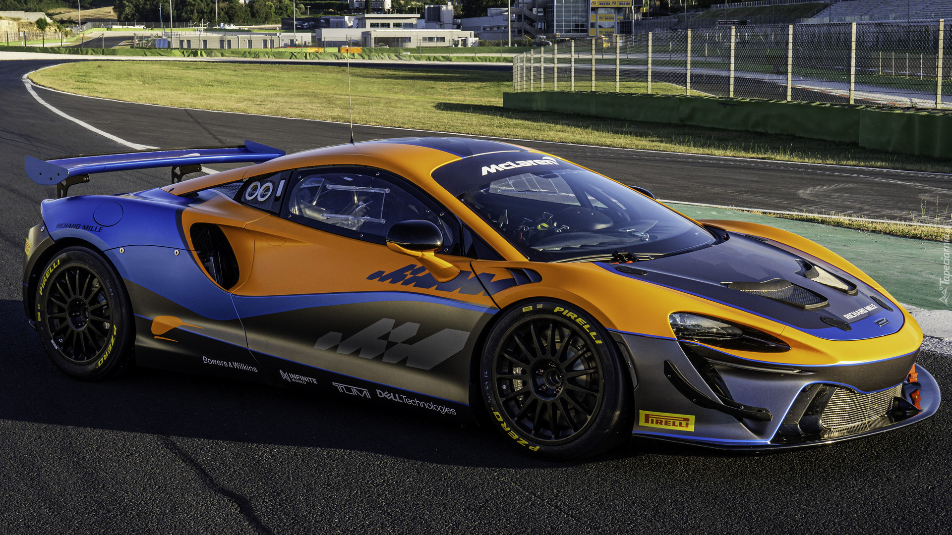 McLaren Artura GT4