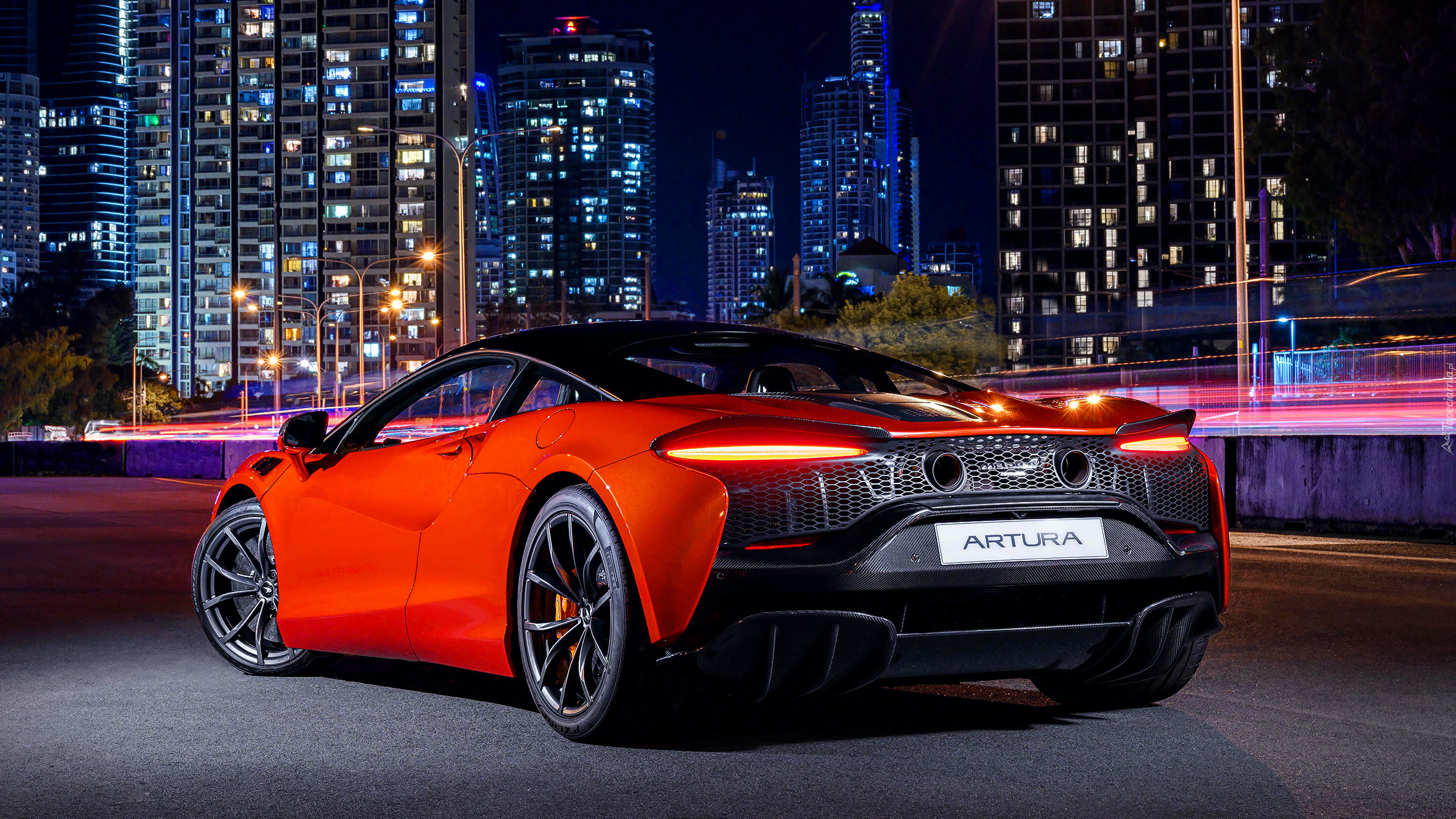 McLaren Artura, Czerwony, Tył