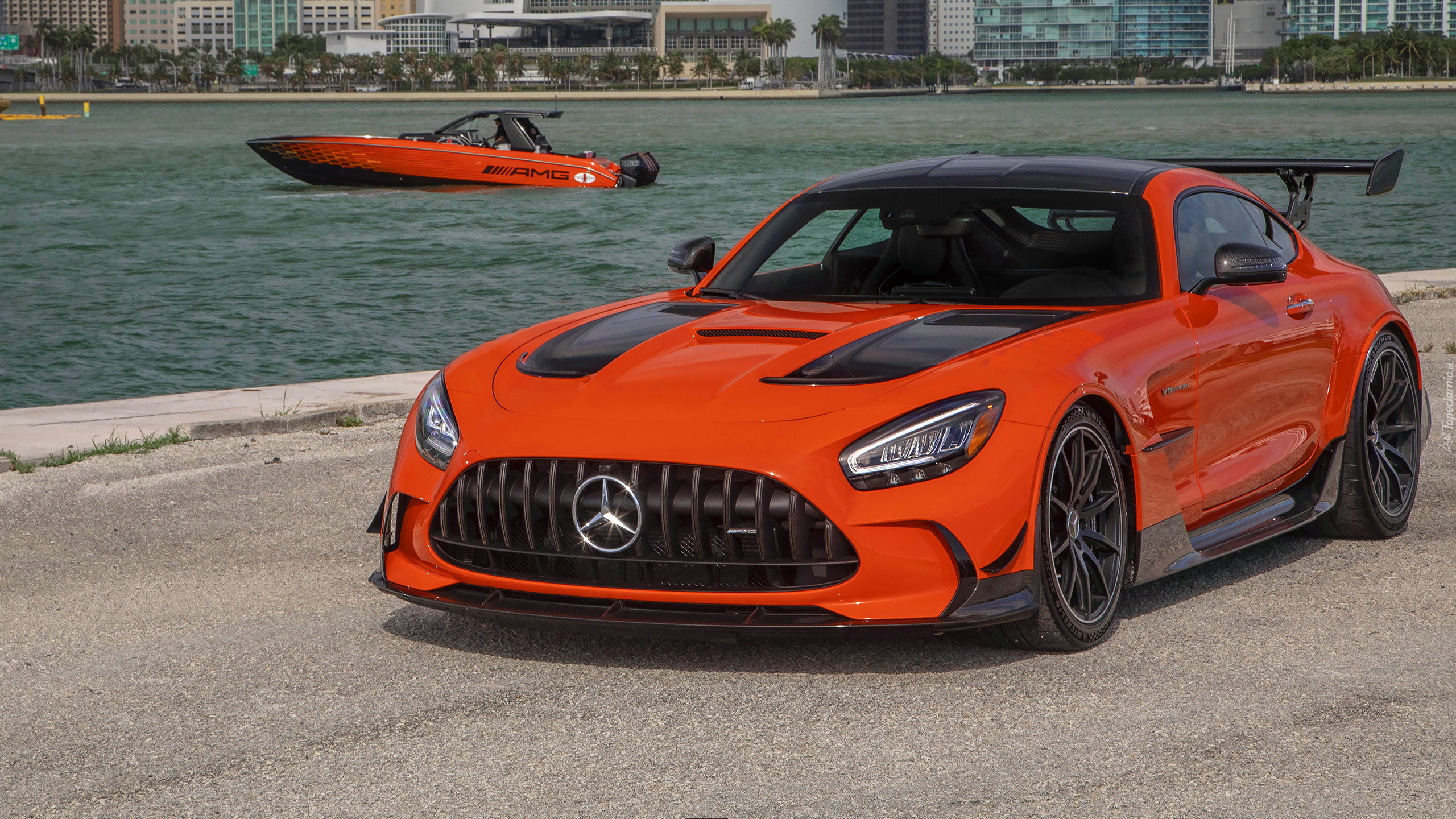 Mercedes-AMG GT Black Series, Motorówka