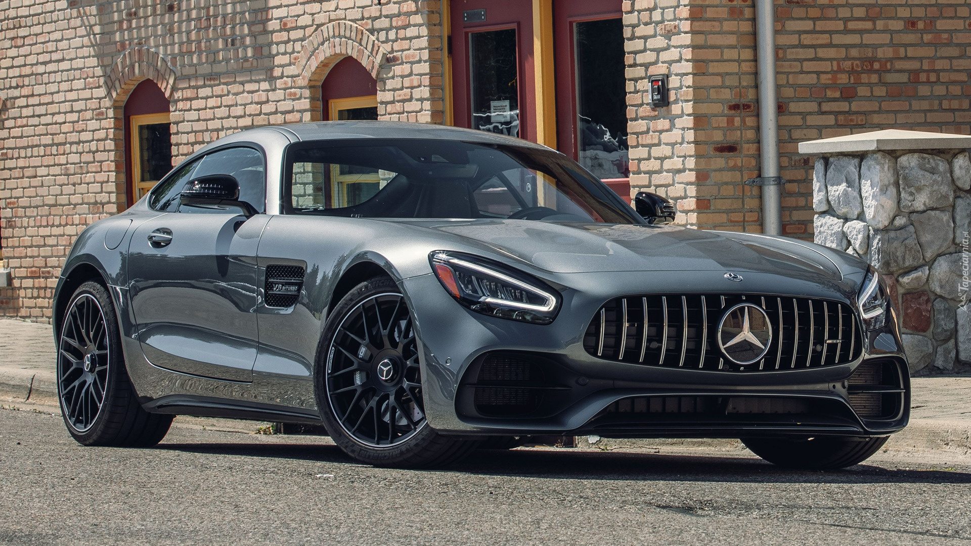 Mercedes-AMG GT, Budynek