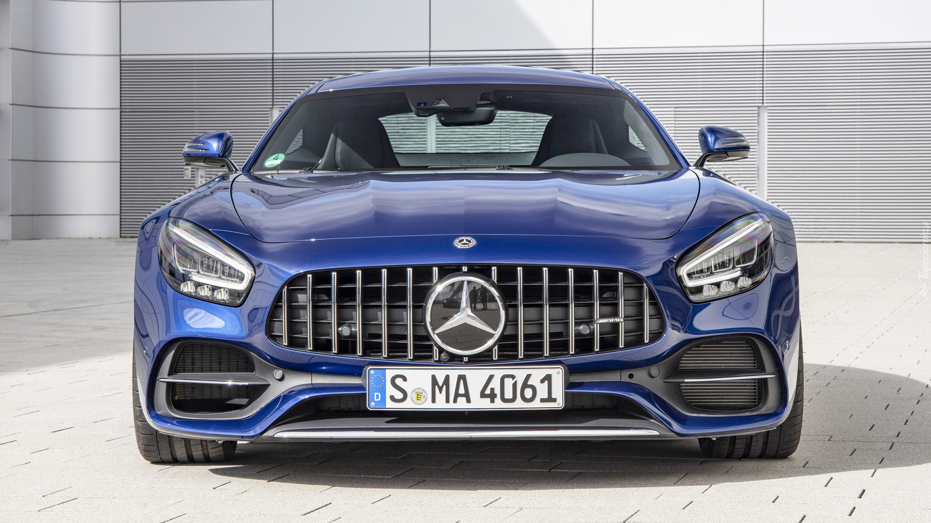 Mercedes-AMG GT, Przód