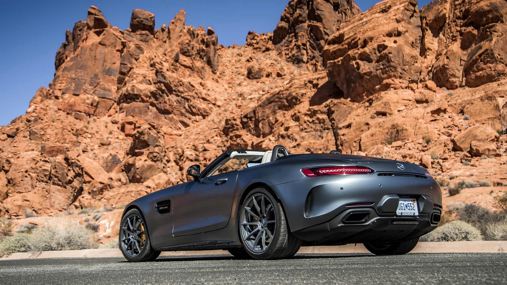 Mercedes-AMG GT, Roadster, Tył, Skały