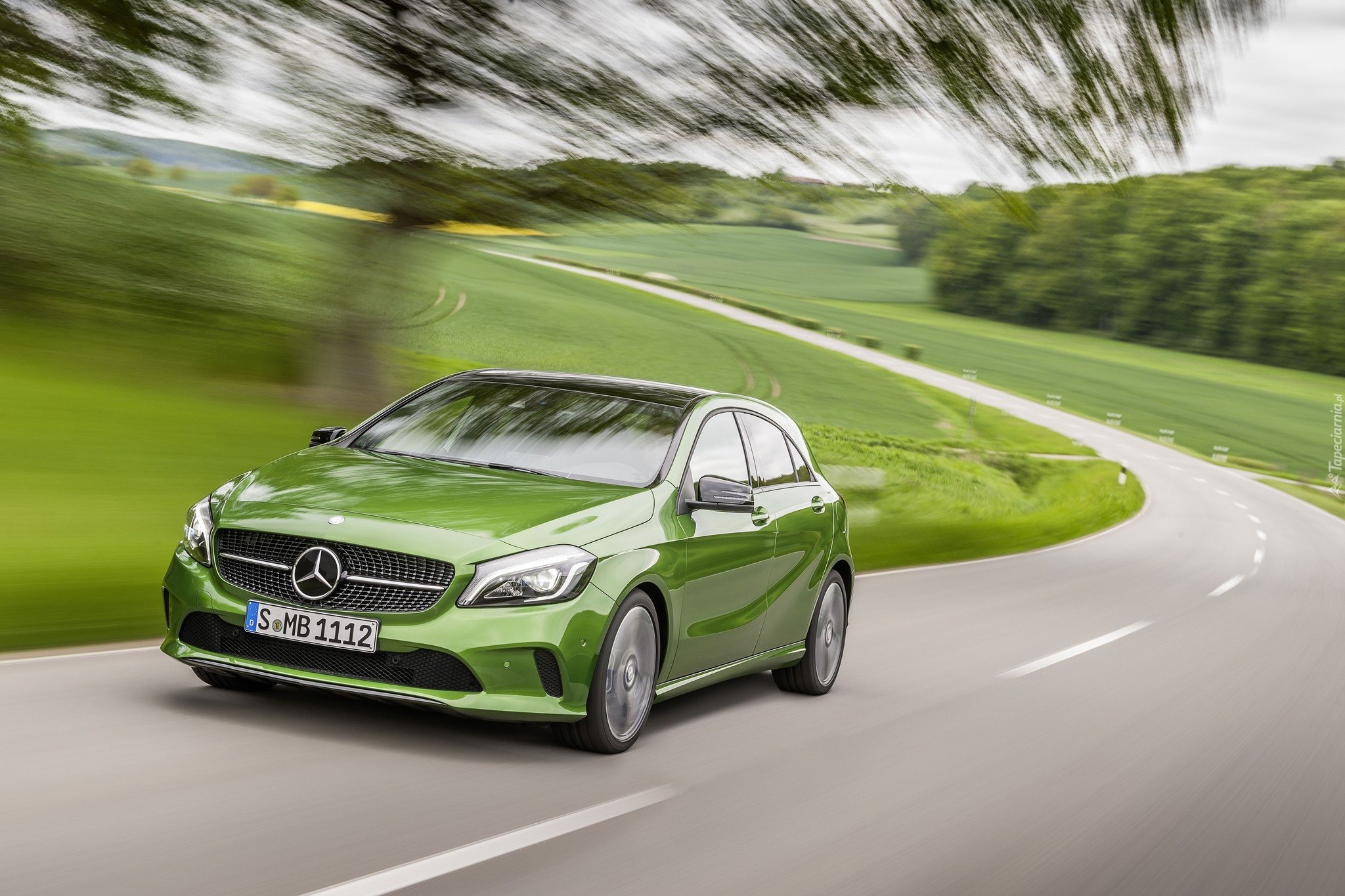 Zielony, Mercedes-Benz A-Class A 220 d 4MATIC, 2016, Kolor Elbaite Green
